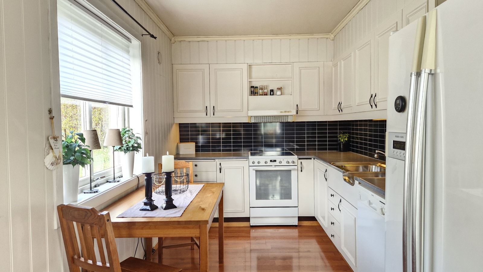 Hovedetasje stue/kjøkken Galleribilde