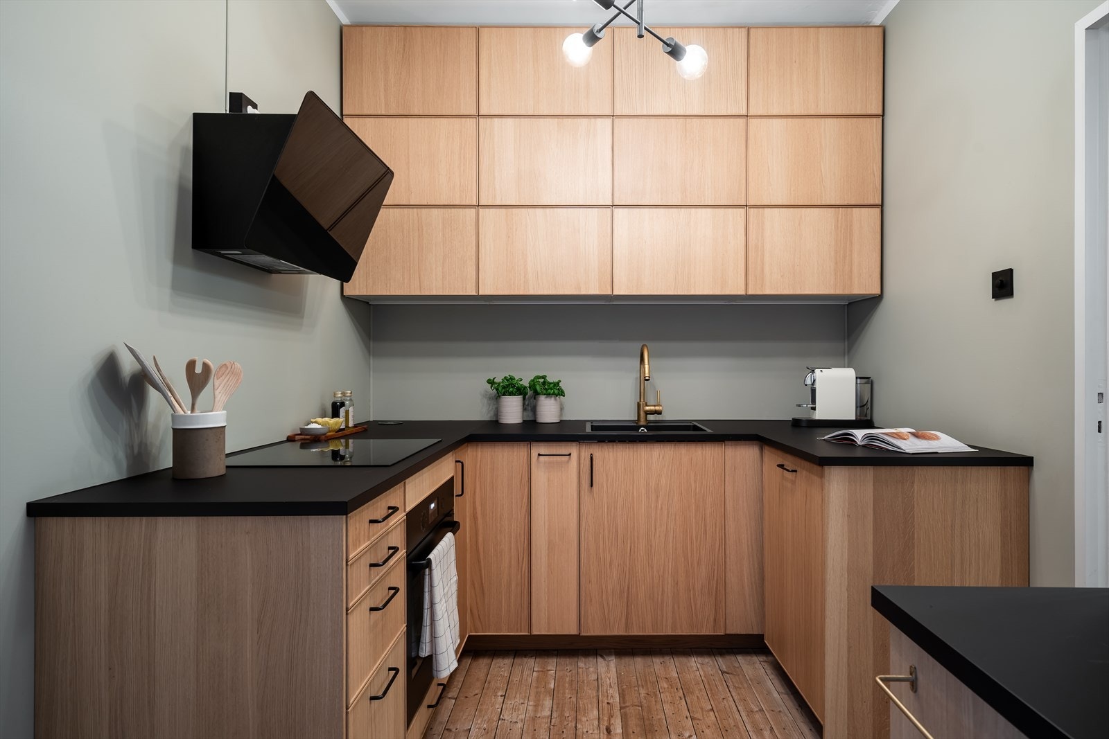 Samtidig med oppussingen av kjøkkenet ble det også satt inn ny varmtvannsbereder (120L). Galleribilde