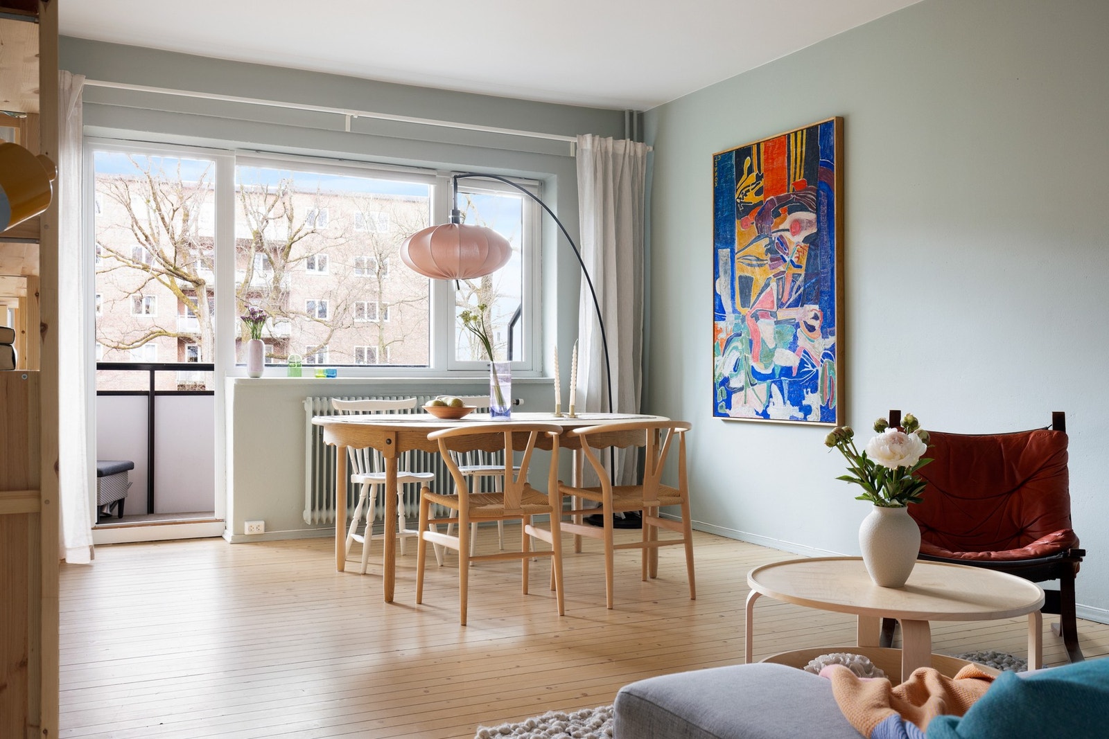 Jan Gunnar Grunden v/EIE har gleden av å presentere denne flotte leiligheten i Schouterrassen 21! Galleribilde