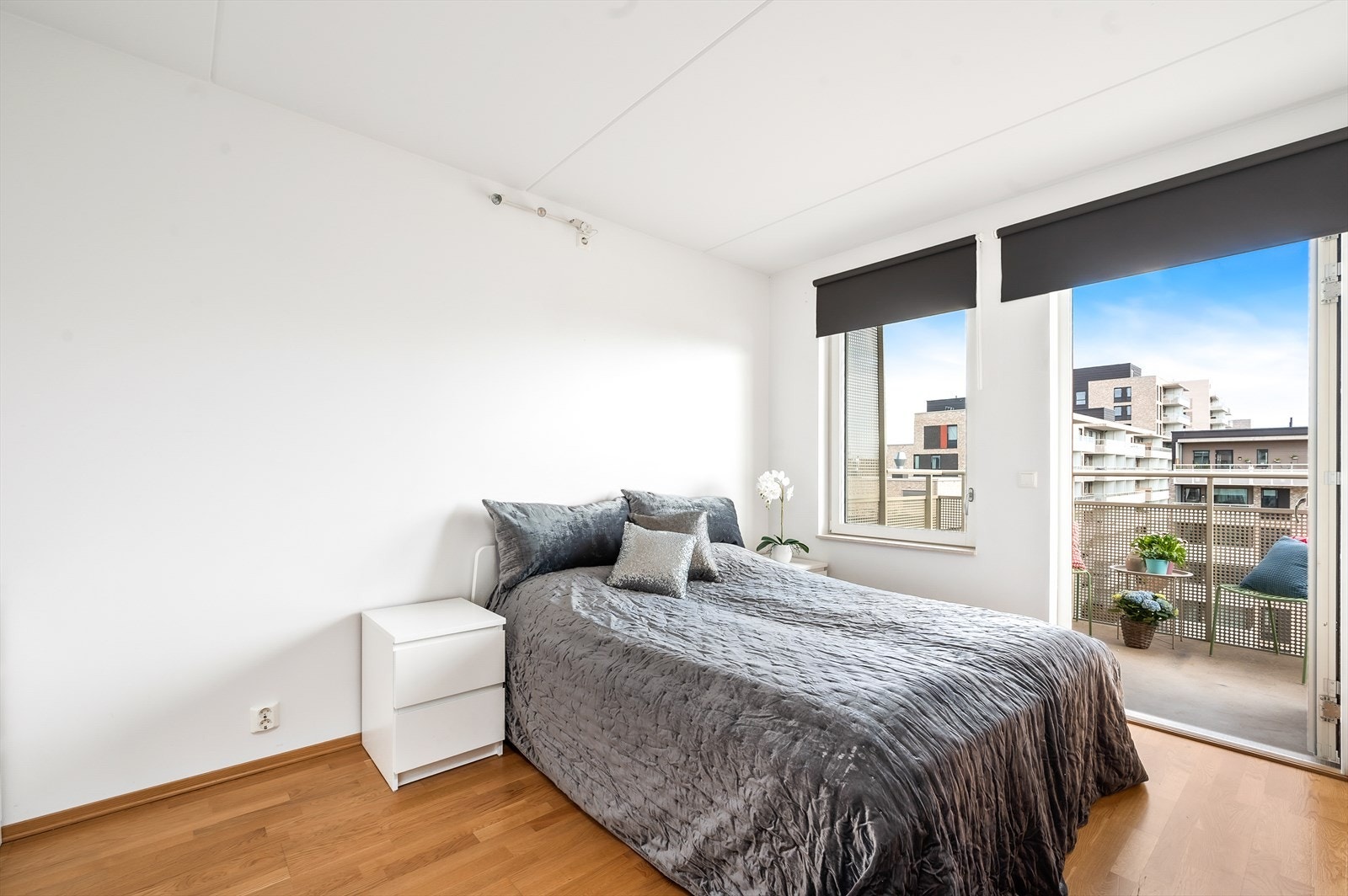 Utgang til sydvendt balkong Galleribilde