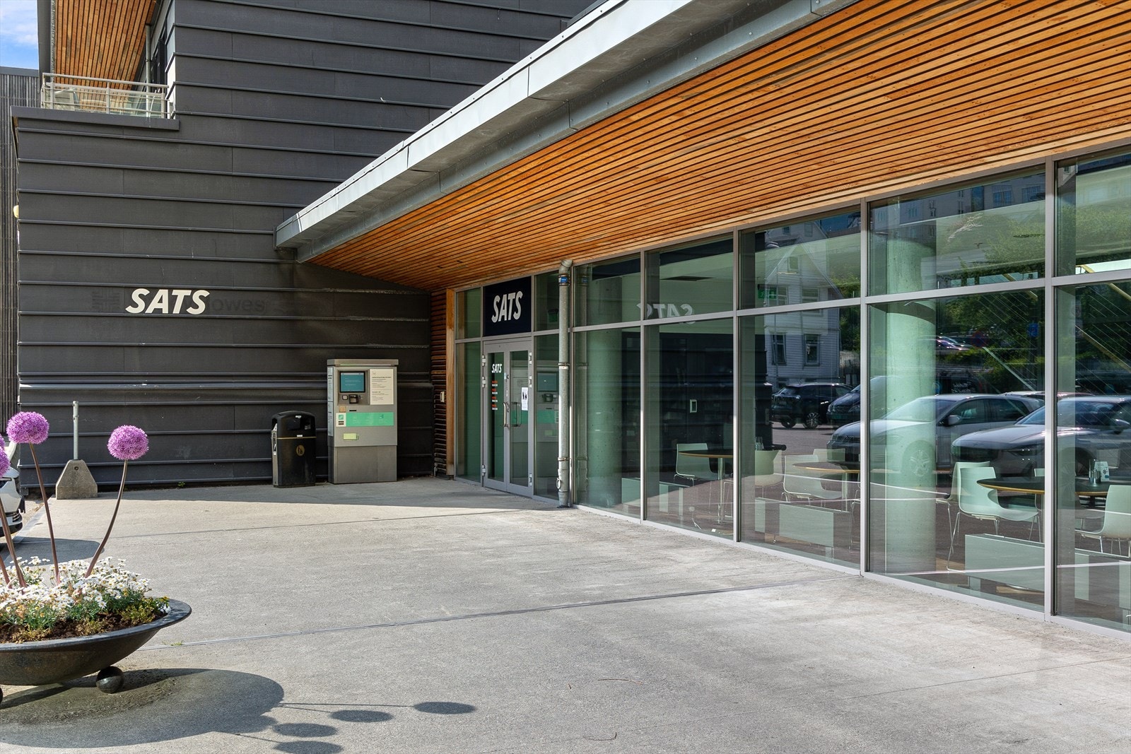 - Dersom man heller ønsker å trene på SATS Damsgård er det kun 8 minutters gange unna leiligheten - Galleribilde