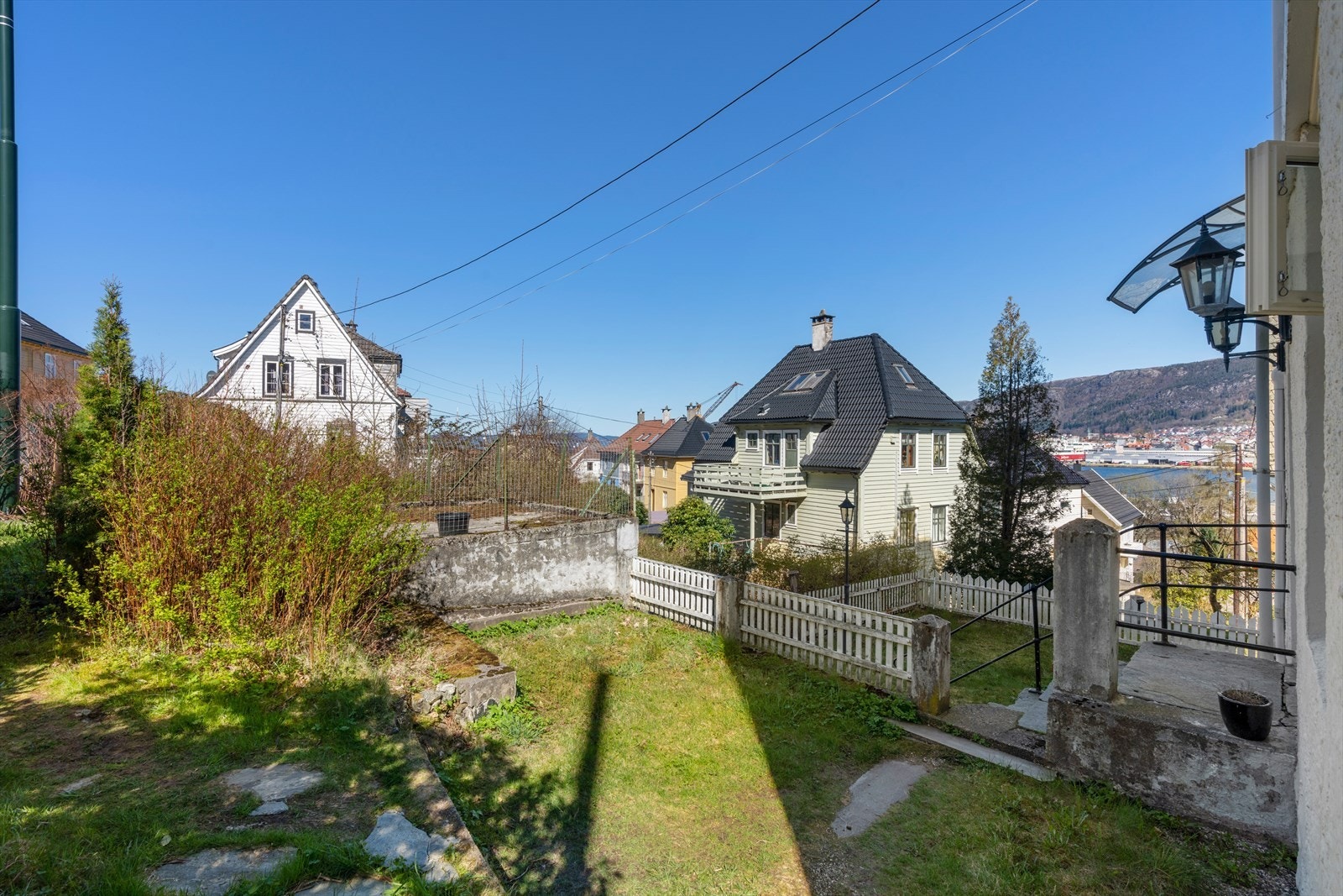 - Sameiet har flotte utearealer som du kan nyte av - Galleribilde