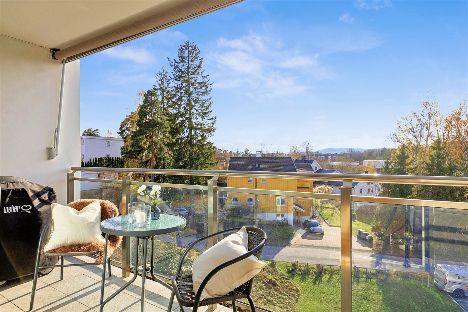 Eiendomsmegler Bettina Due v/DNB ønsker velkommen til Haldenskogveien 4B Galleribilde