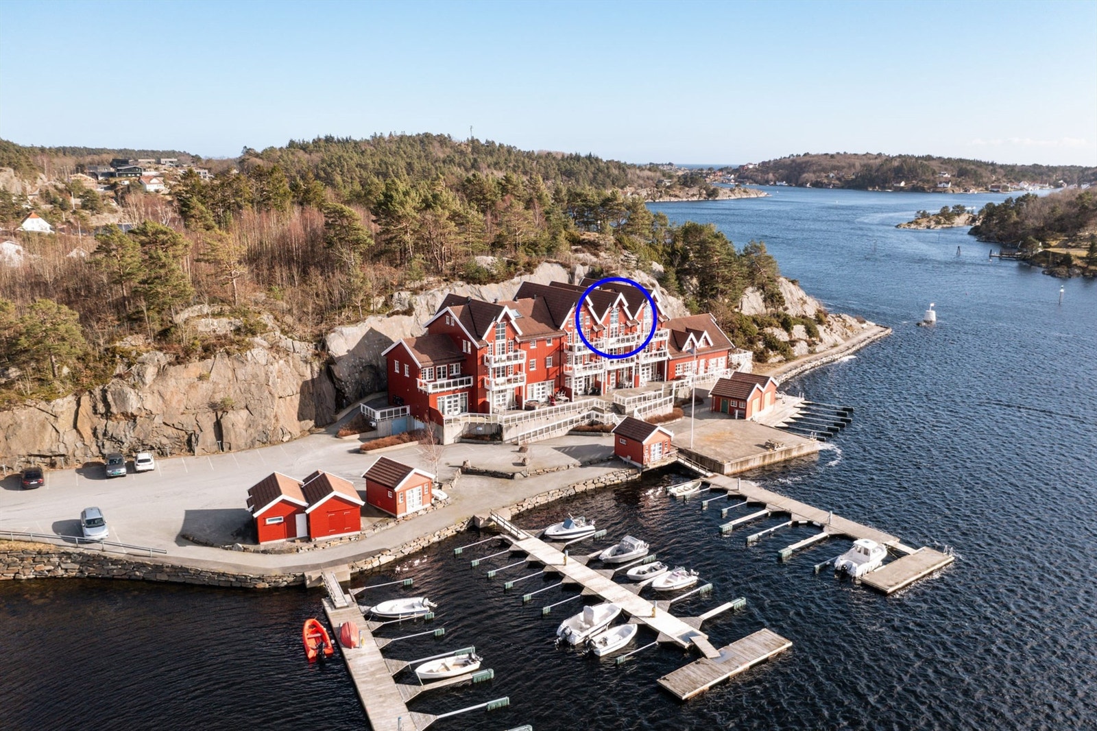 Velkommen til Kystveien 334 - En flott ferieleilighet med fantastisk beliggenhet i sjøkanten i idylliske Randesund, like utenfor Kristiansand sentrum Galleribilde