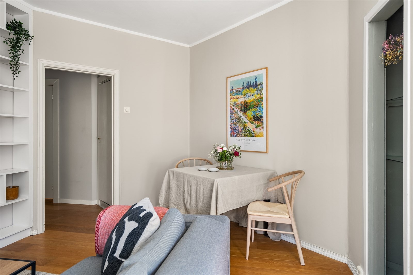 Det6 er videre plass til å innrede en hyggelig spisegruppe med plass til å invitere gode venner og familie. Galleribilde