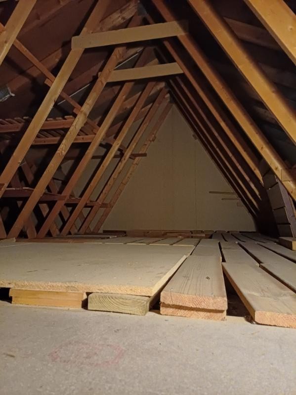 Det er godt med lagringsplass oppe på loftet. Galleribilde