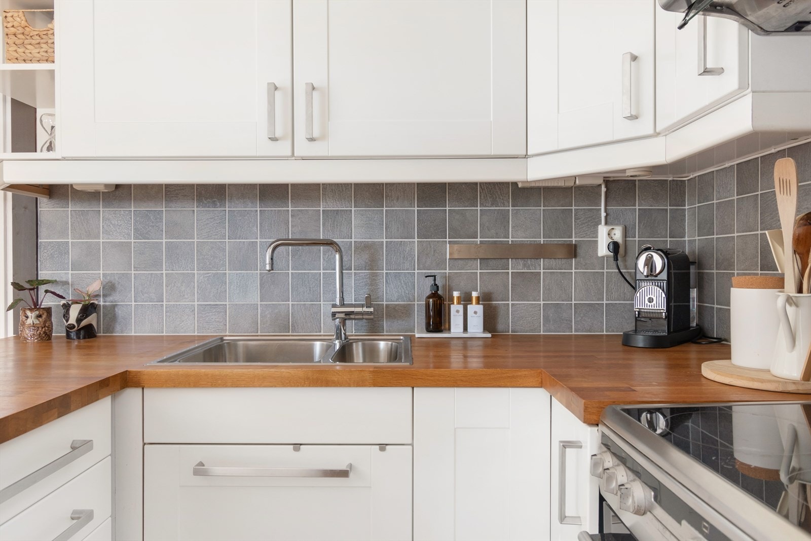 Varmtvann og fyring er inkludert i huseleien Galleribilde