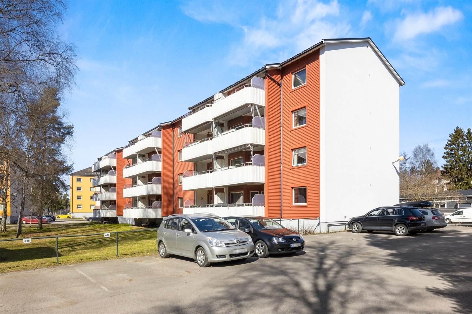 Borettslaget disponerer litt over 300 P-plasser som leies ut etter ventelister. Galleribilde