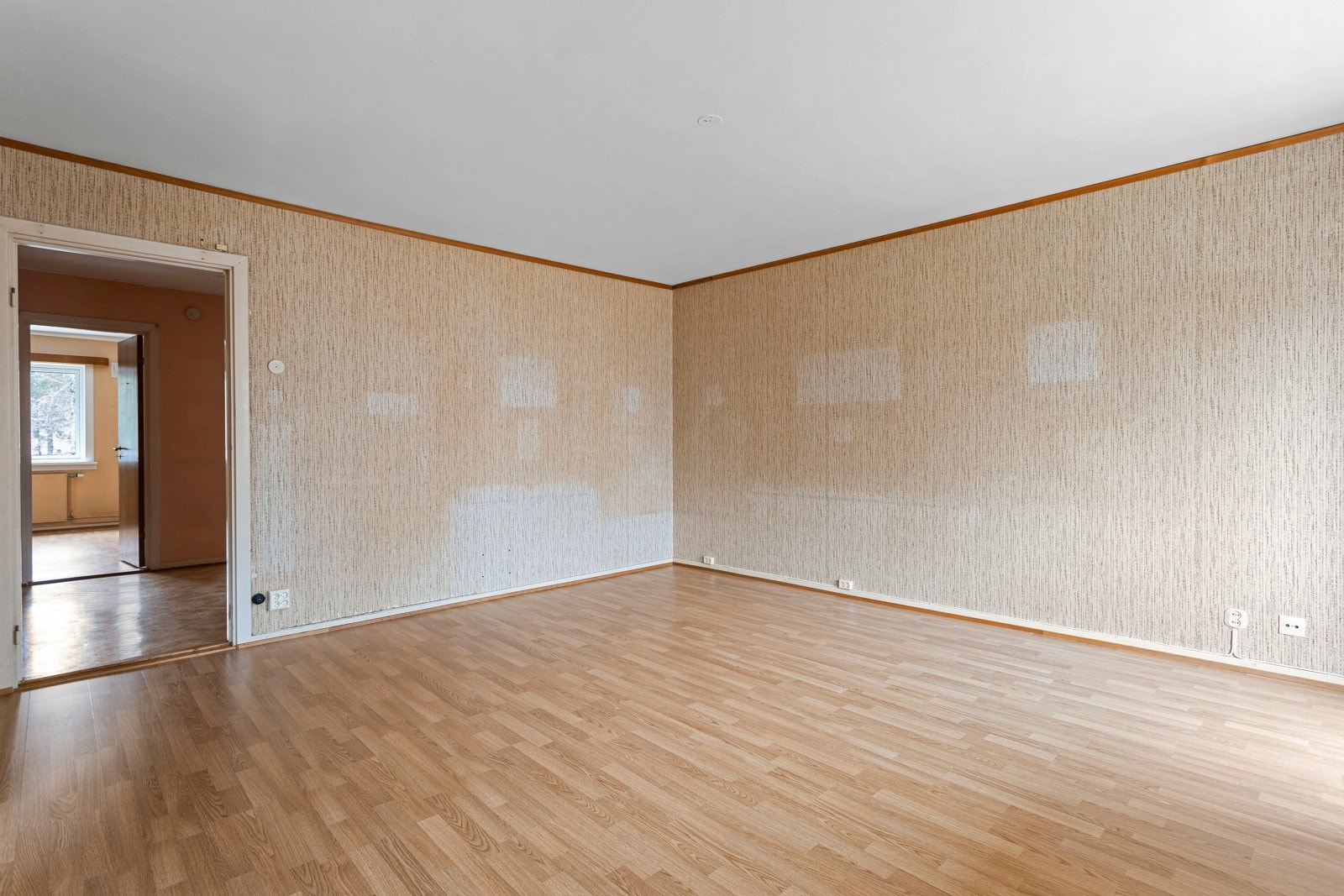 Varmtvann, fyring, internett og TV er inkludert i felleskostnadene. Galleribilde