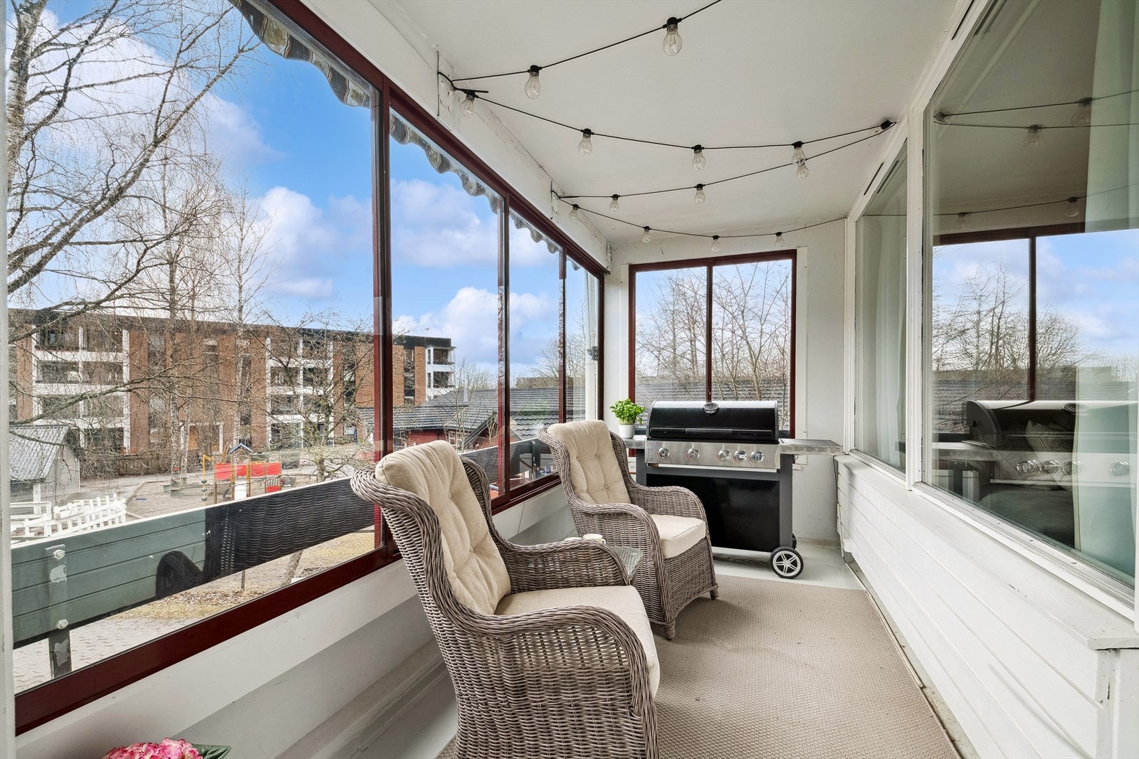 God plass til både grill og flere sittegrupper. Galleribilde