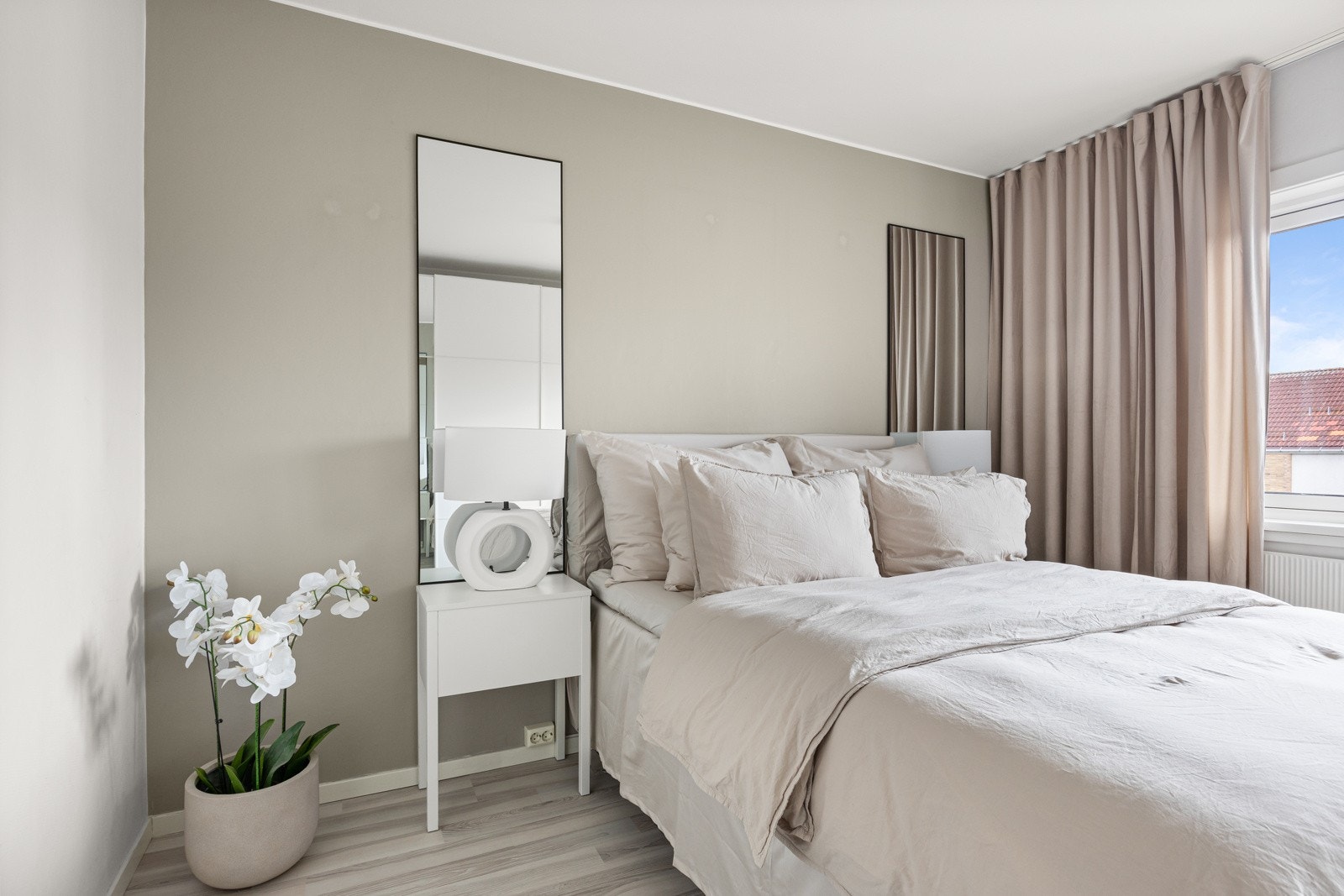 Meget hyggelig hovedsoverom av god størrelse. Galleribilde