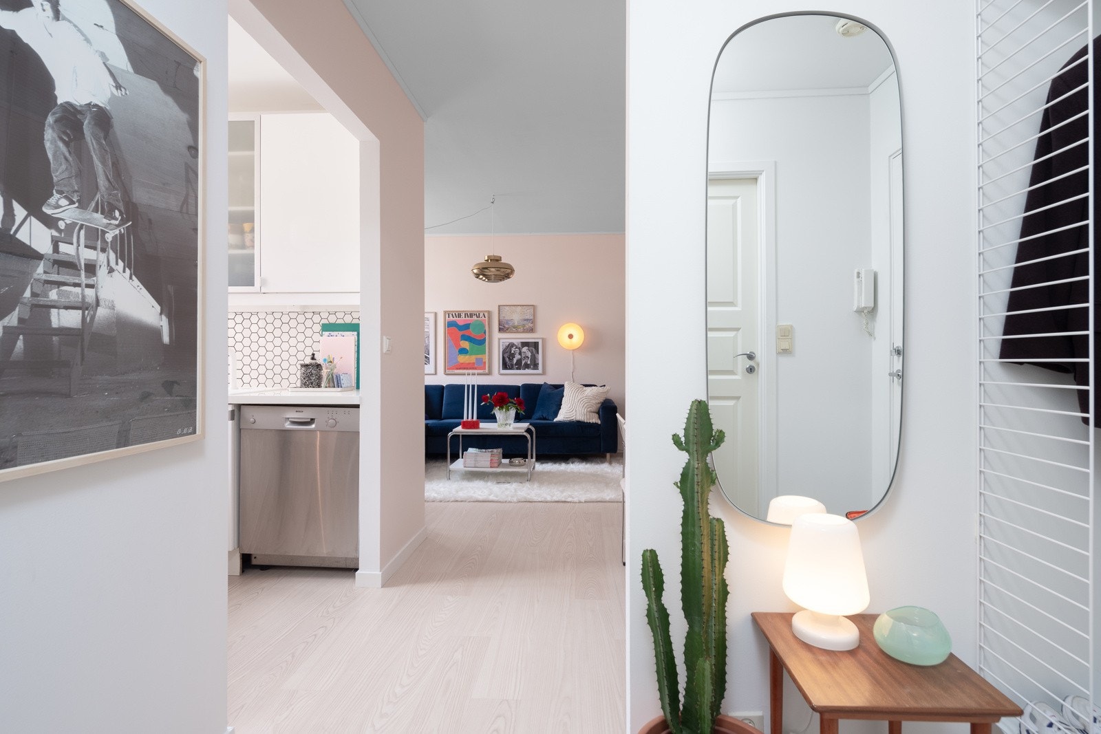 Entréen oppleves som innbydende. Galleribilde