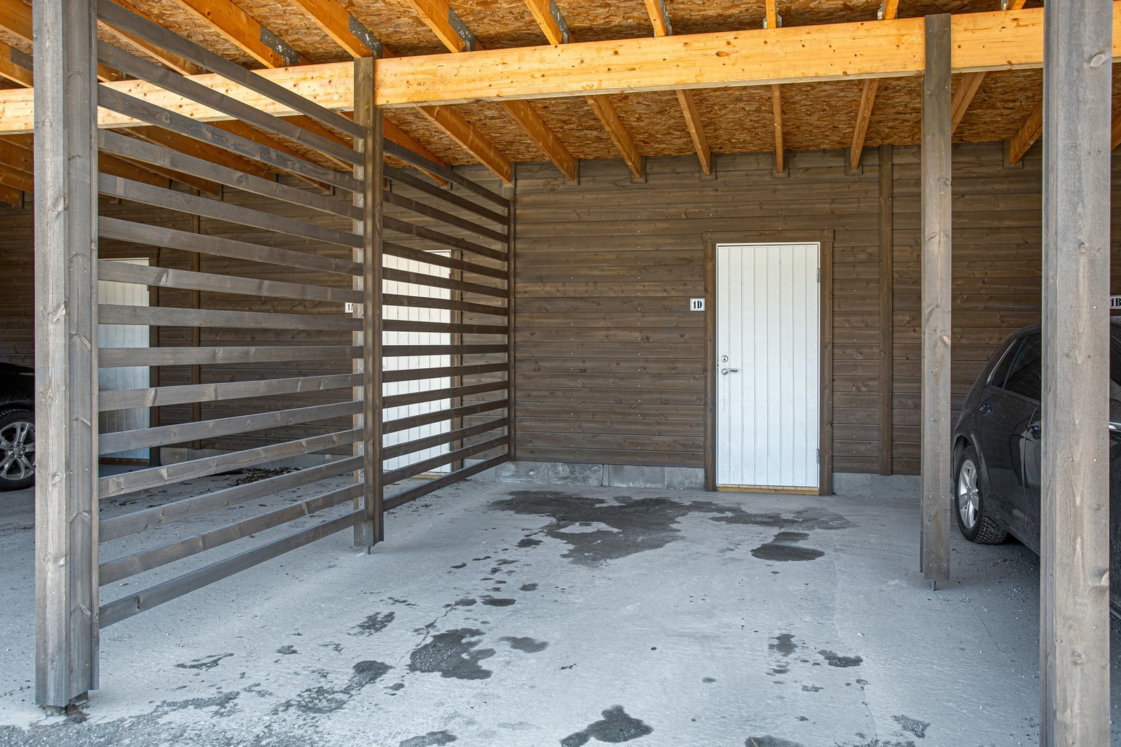 Carport med bod Galleribilde