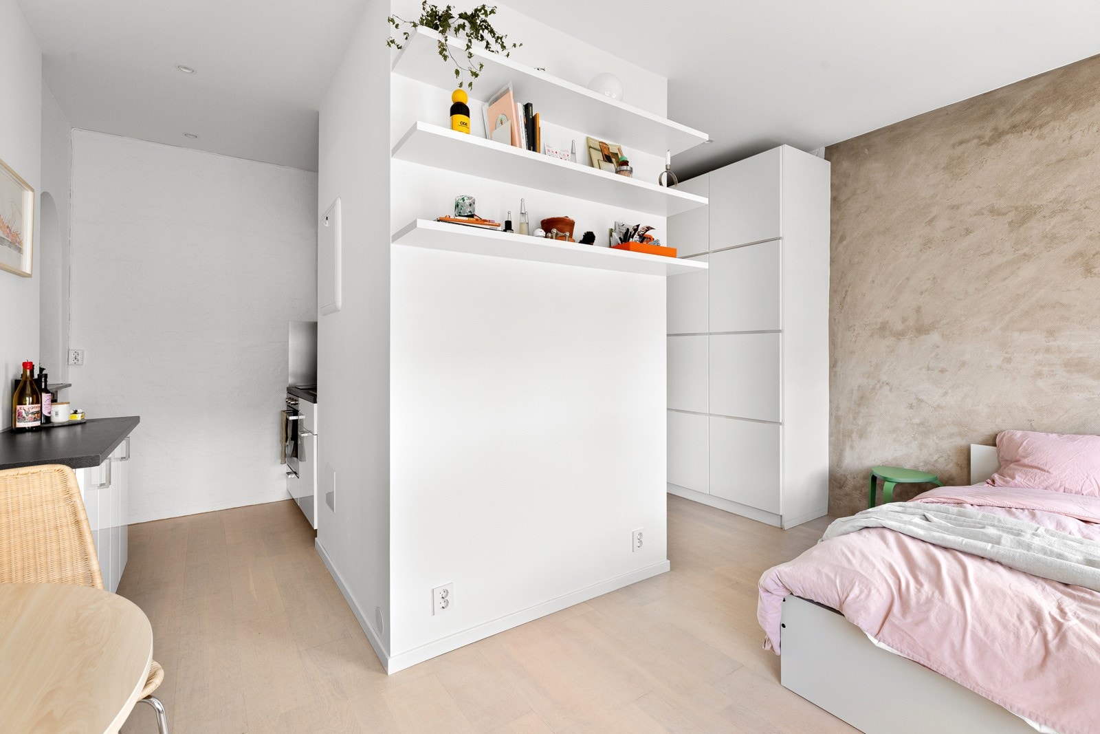 Toppleiligheten fordeler seg over 2 plan + hems Galleribilde