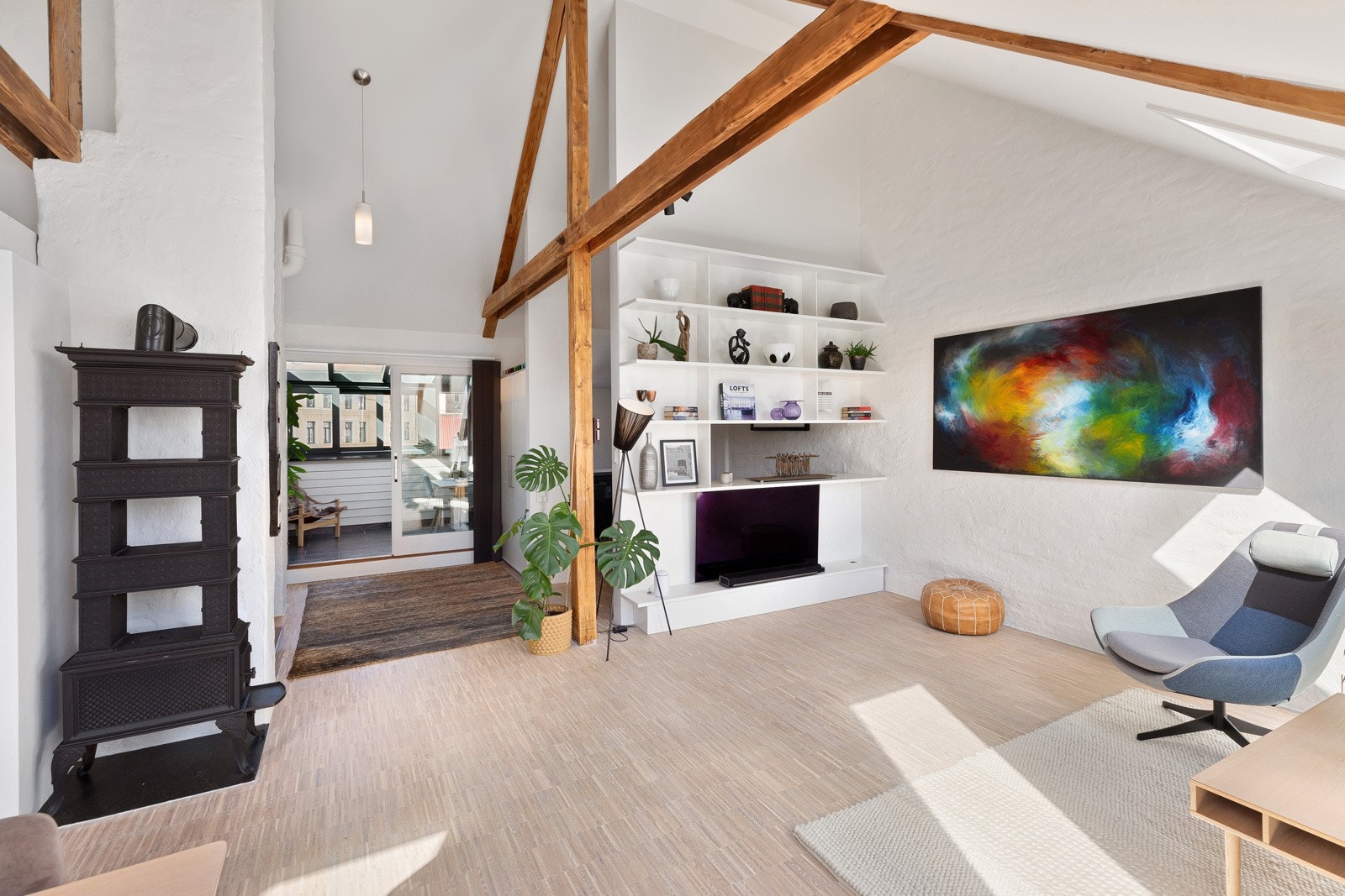 Gjennomgående loftsleilighet over 2 plan + hems Galleribilde