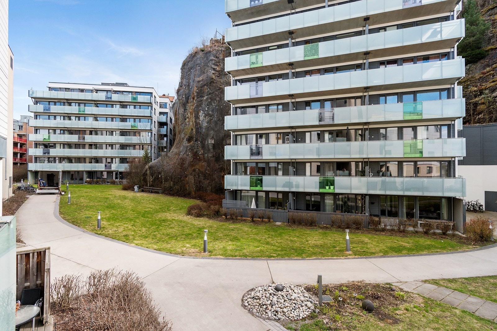 Bakgård Galleribilde