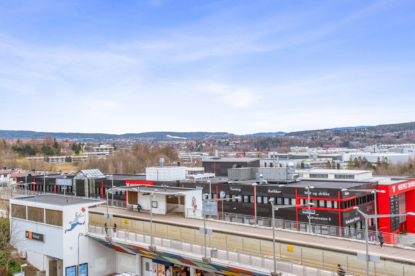 Ca. 1 min gange til T-banen. Galleribilde