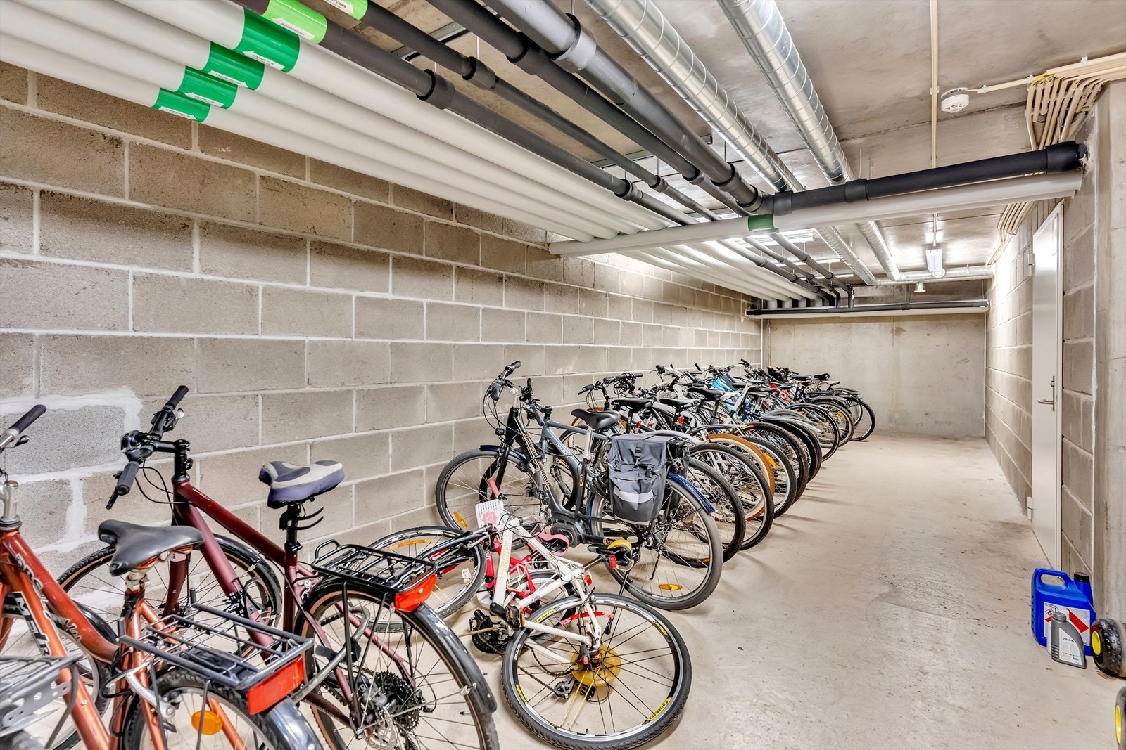 Flere felles sykkelrom. Galleribilde