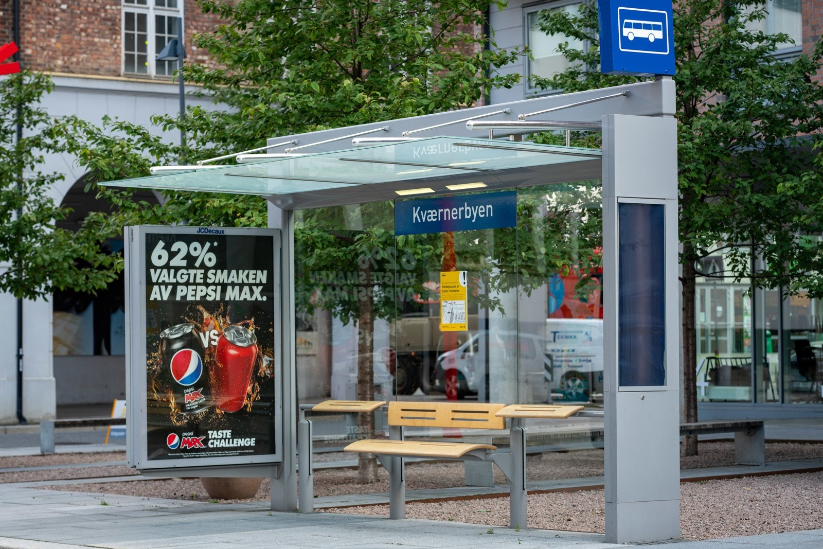 Nærområdet - Kort vei til bussholdeplassen som tar deg til sentrum hvert 10ende minutt. Galleribilde