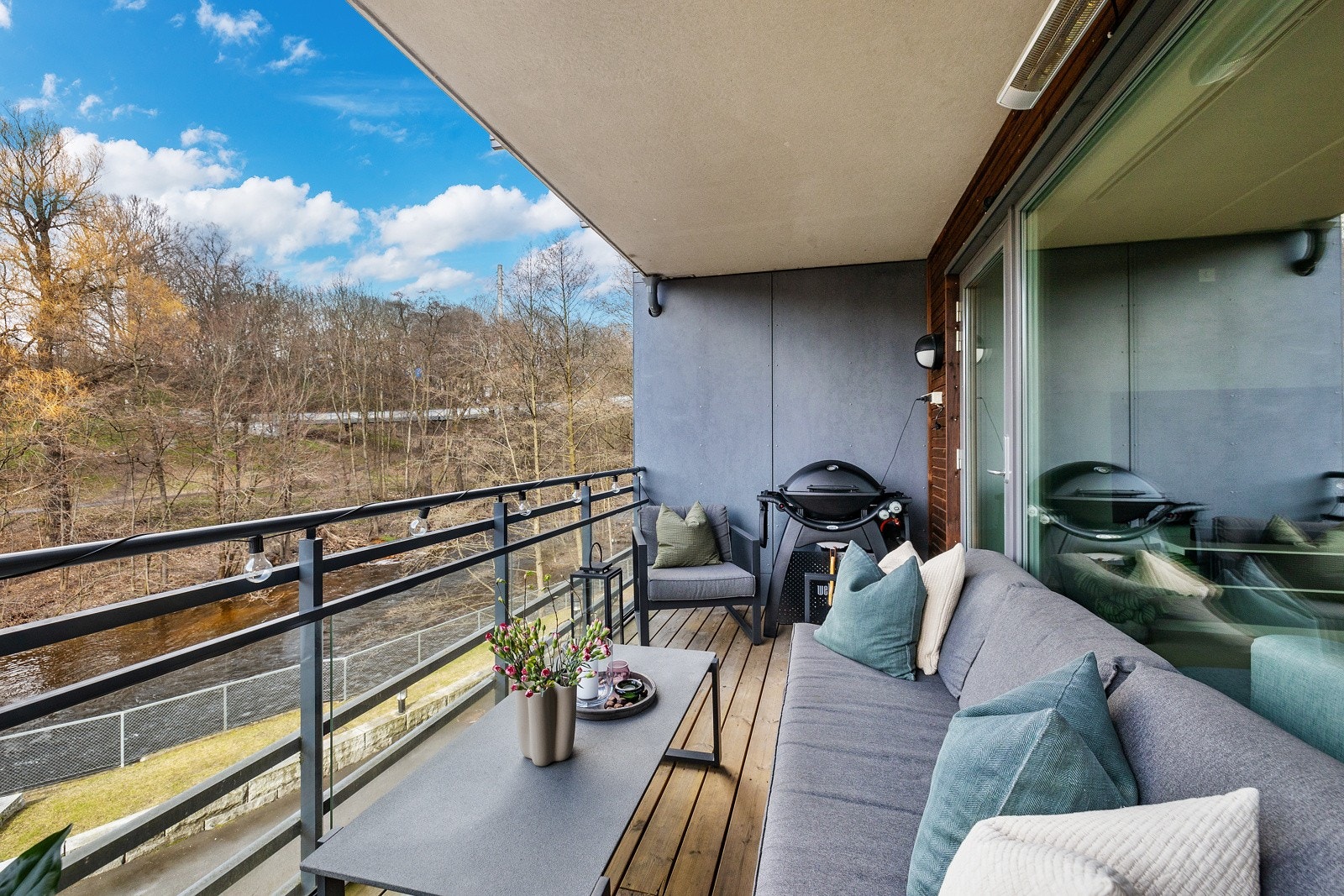 Gass- og elektrisk grill er tillatt på balkongen Galleribilde