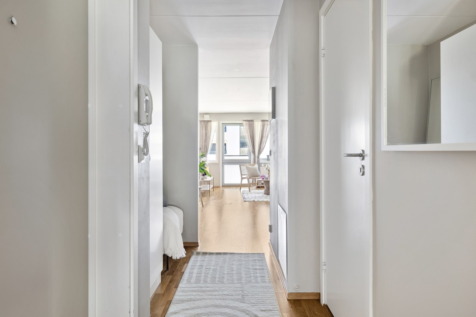 Velkommen inn til det som kan bli ditt neste hjem i Gladengveien 15B! Galleribilde