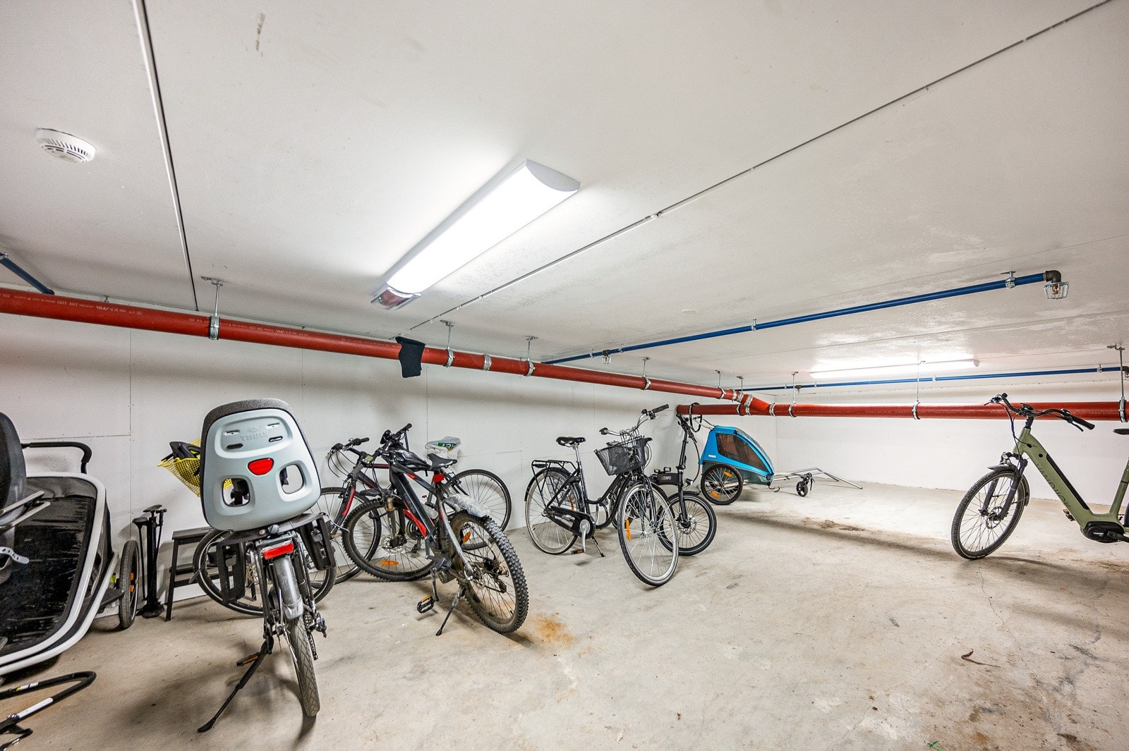 Er du en av de som er glad i å sykle, får faktisk sykkelen din parkeringsplass i blokka! Galleribilde