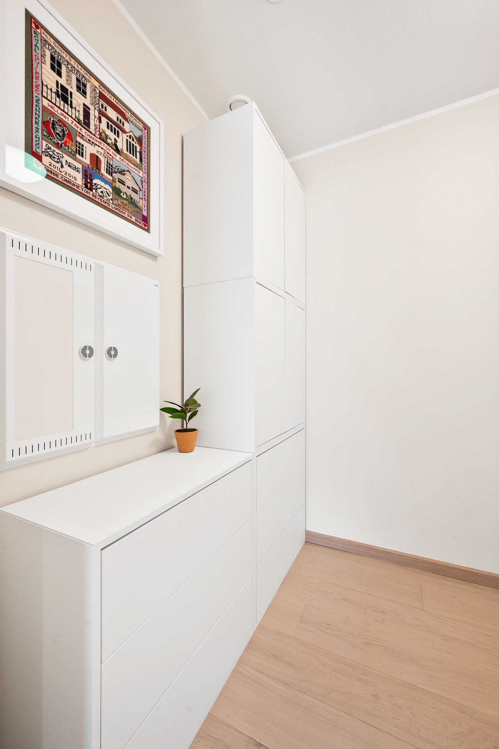 Innredningen i den innvendige boden vil følge. Galleribilde