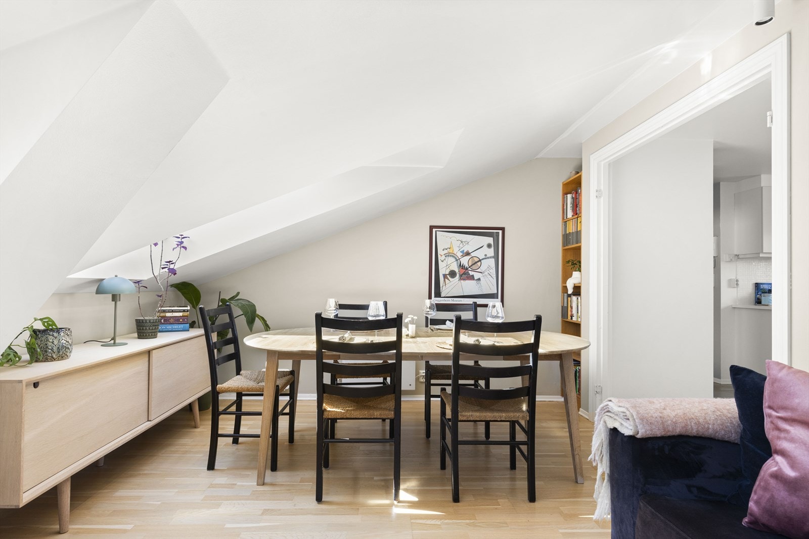Her kan man samle familie og venner rundt middagsbordet. Galleribilde