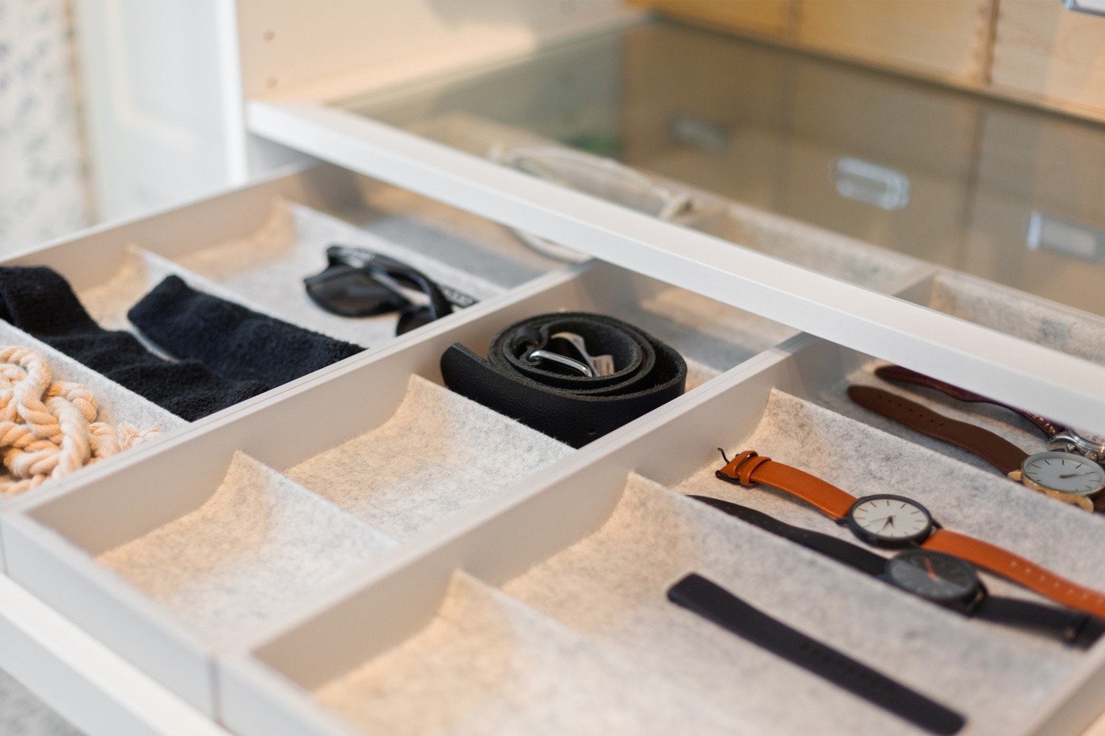 Garderobeskap med god lagringskapasitet. Galleribilde