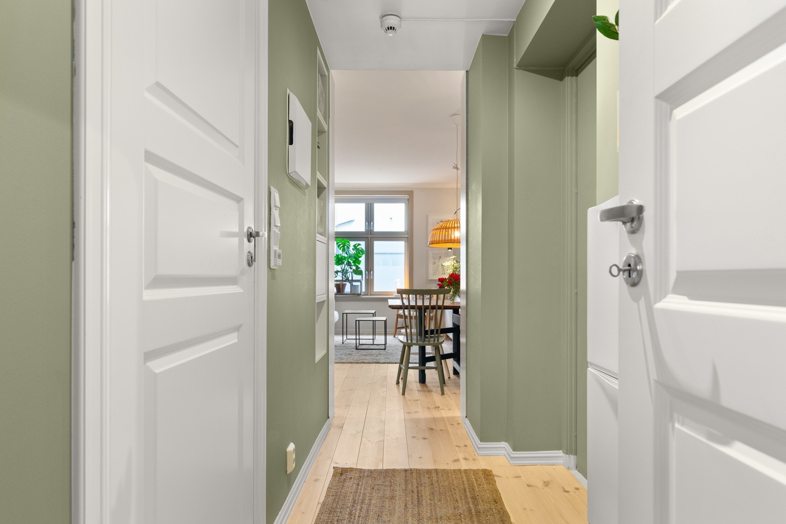 Entré/gang. Galleribilde