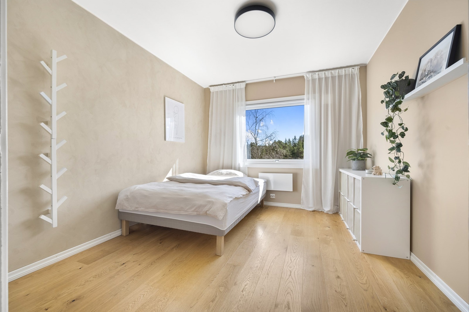 Soverom 2 er også av god størrelse. Galleribilde