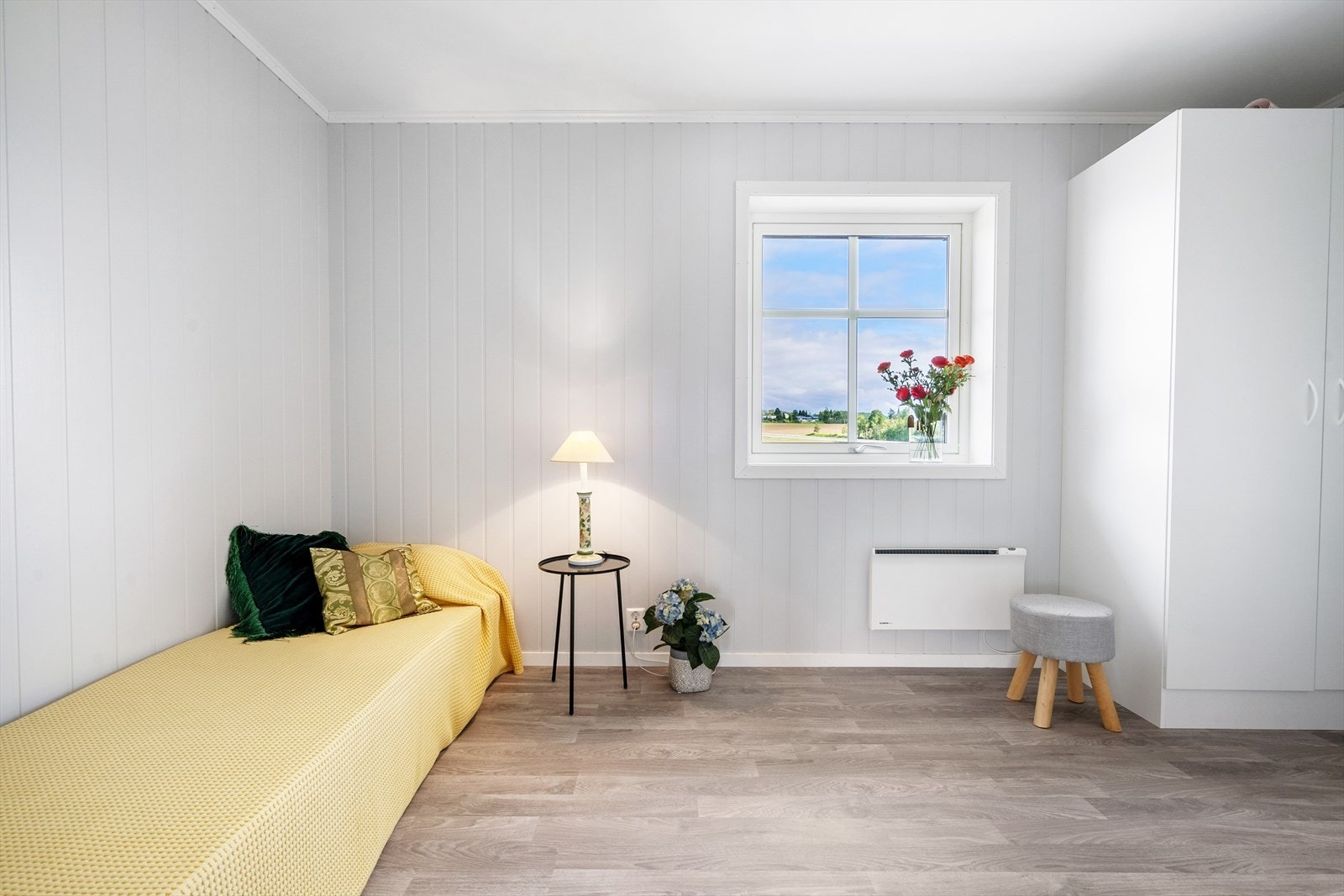 Lyst og trivelig soverom nr. 2. Galleribilde
