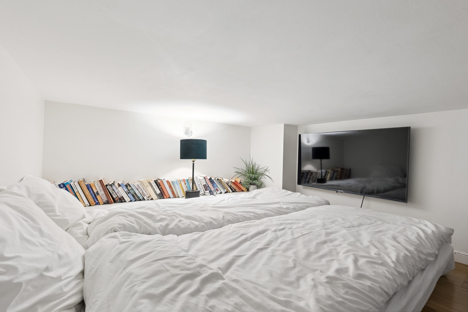 Skreddersy din egen arbeidsplass eller avslapningskrok på hemsen. Galleribilde