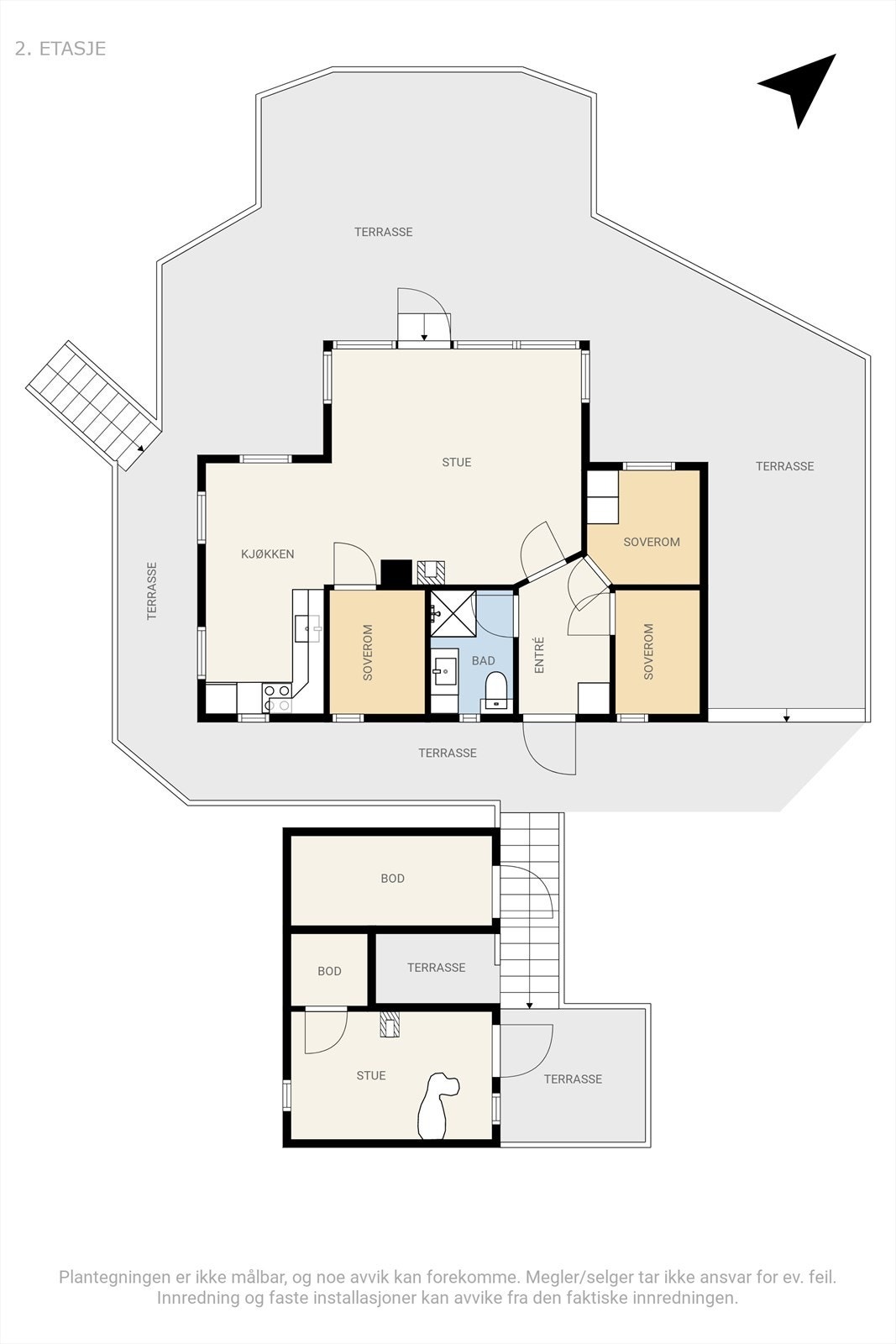 Plantegning; hytten og annekset, samt mye oppbevaringsplass til ferskvann/ ved/ øvrig utstyr. Galleribilde