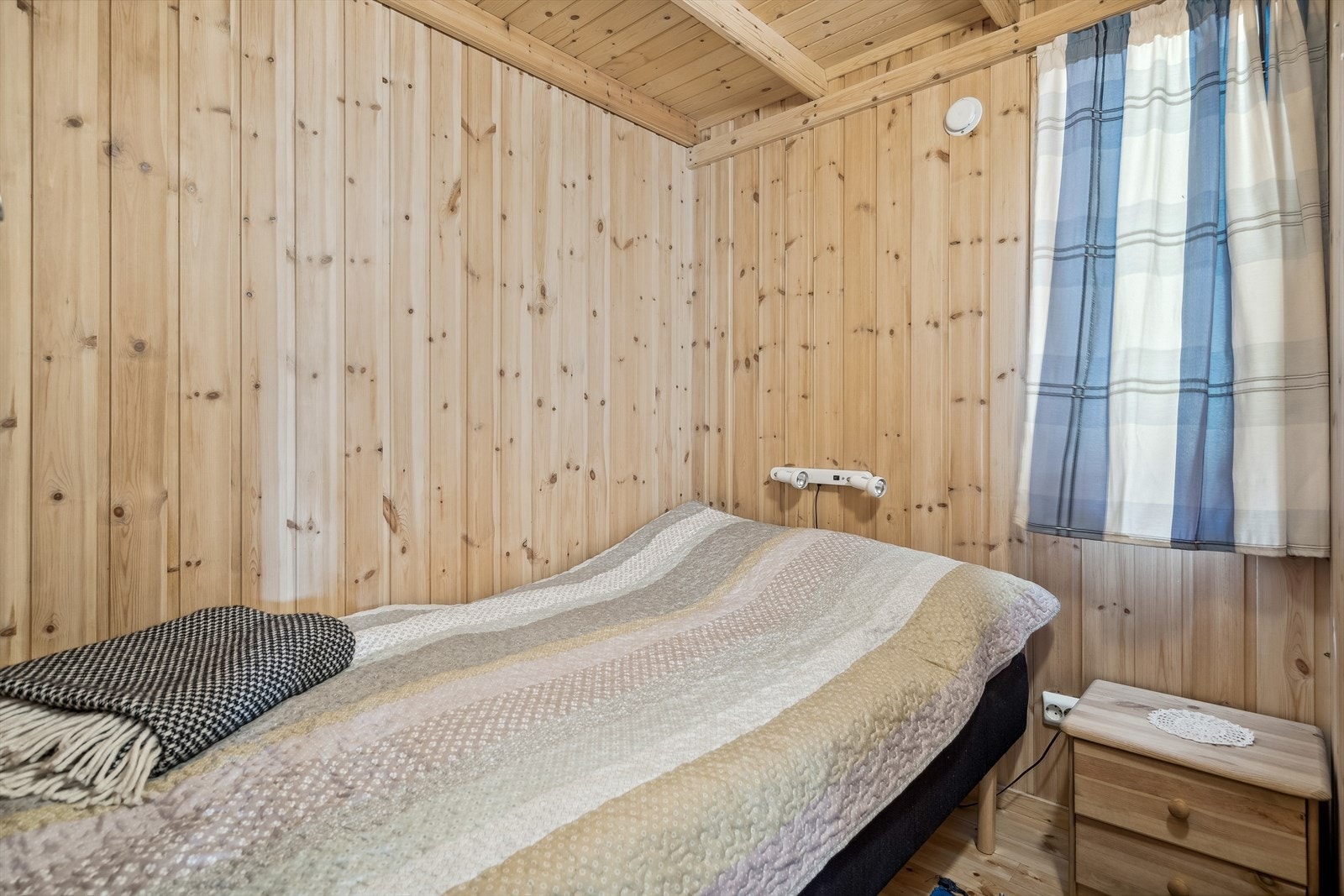 Soverom 2, adkomst fra stuen. Galleribilde