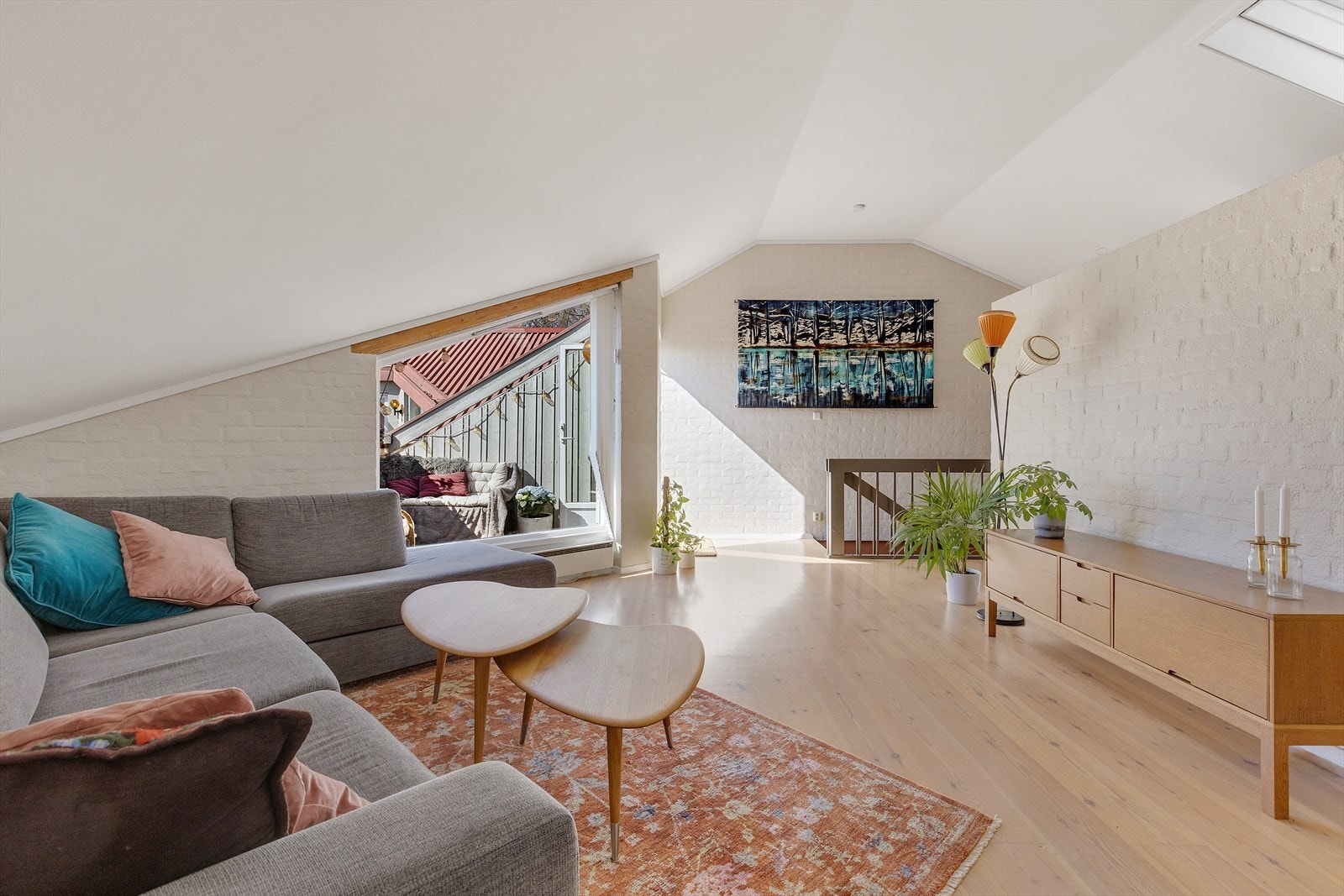 Velkommen til Valdresgata 25D - Presentert av Vetle Rødje v/ Nordvik Grünerløkka Galleribilde