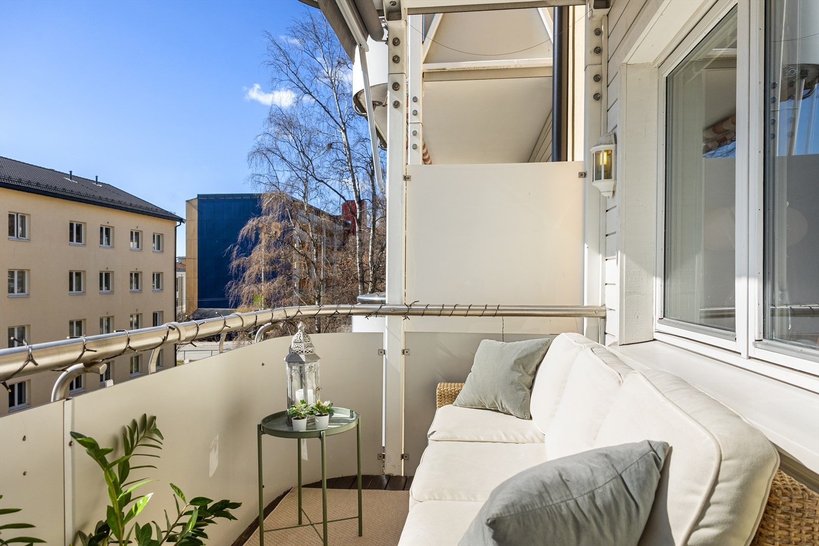 Her kan du enkelt innrede med utemøbler, beplantning og gass-/elektrisk grill. Galleribilde