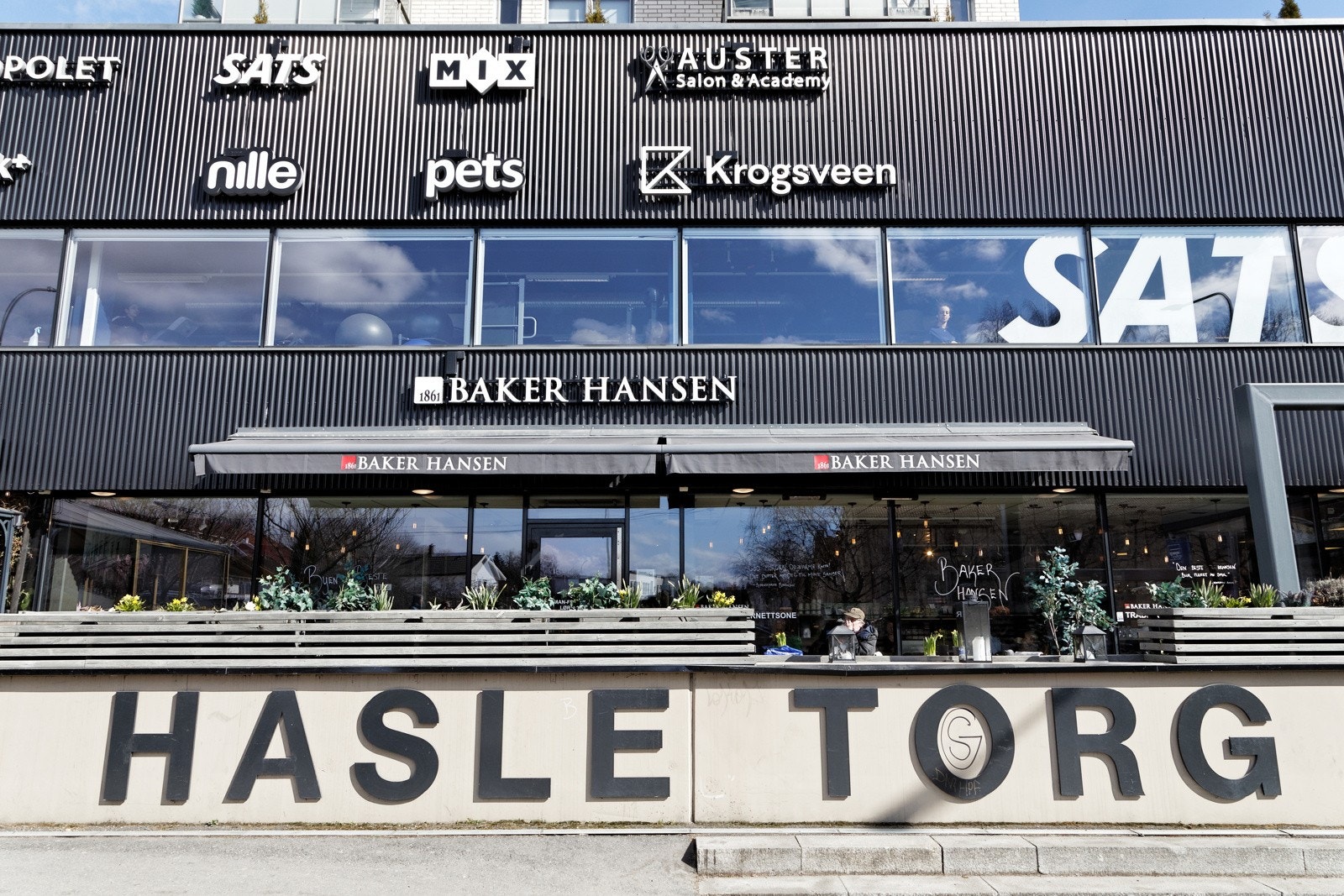 Kort vei til Hasle torg - her har du alt du trenger Galleribilde