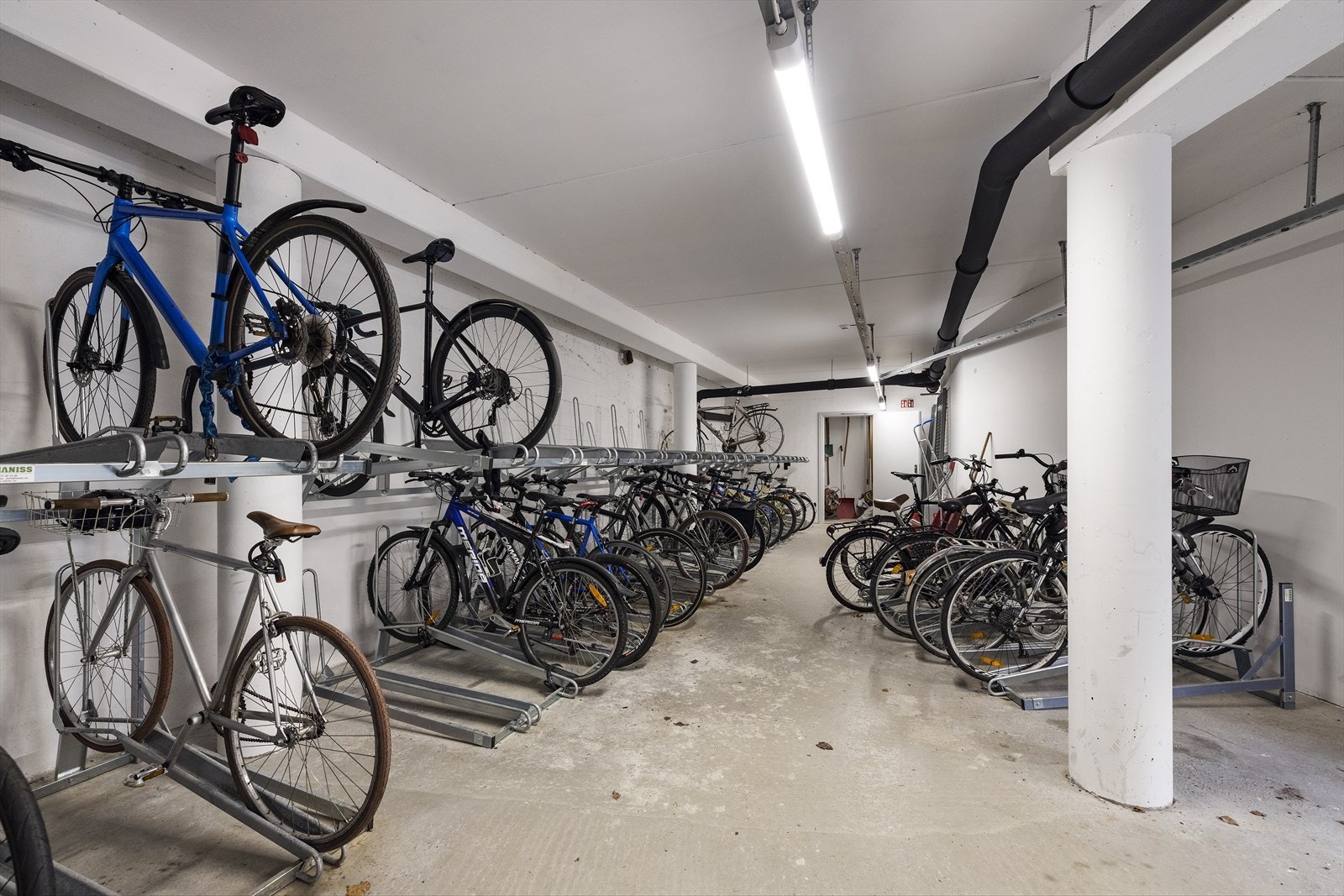 Sykkelbod i borettslaget Galleribilde