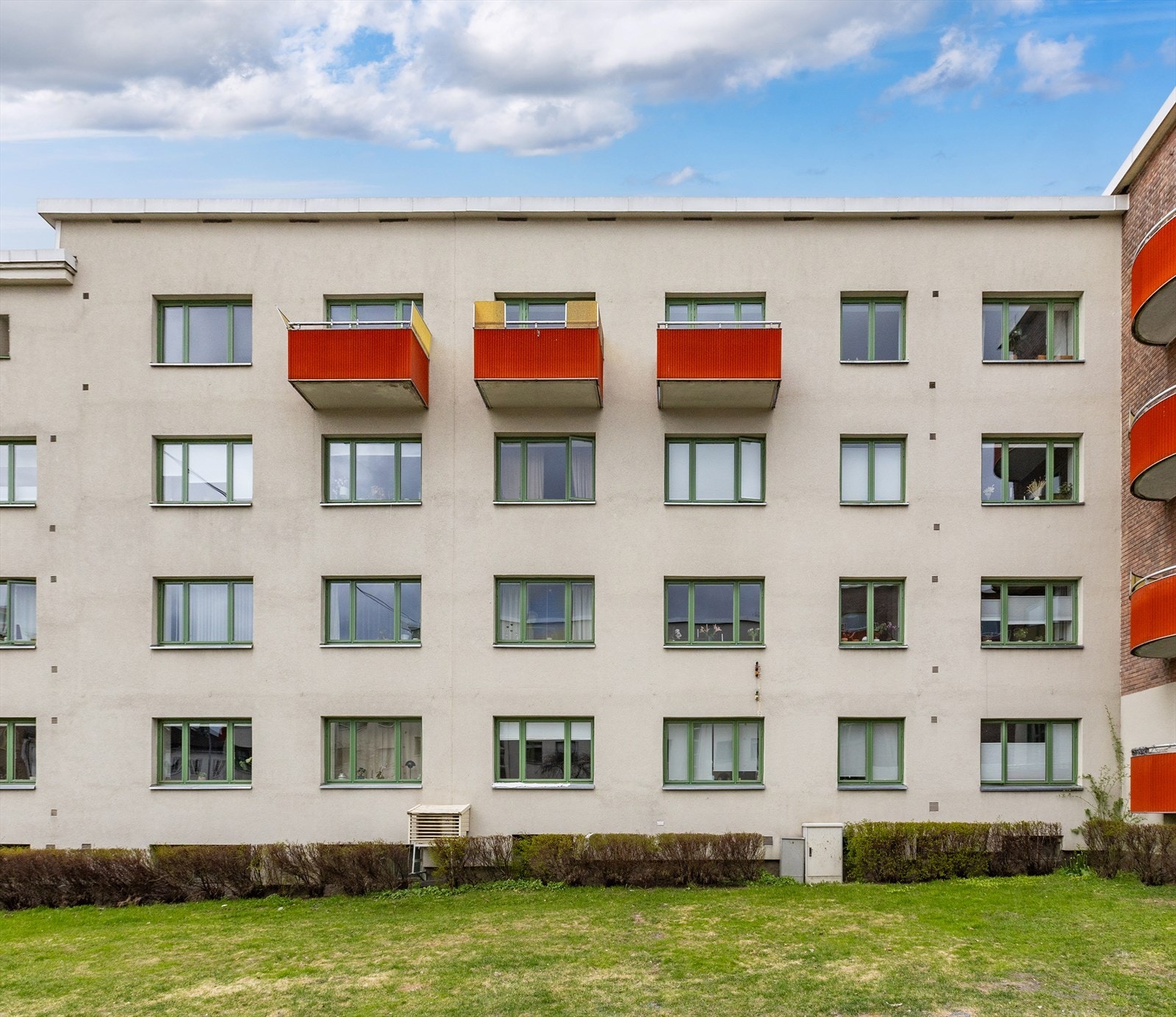 Leiligheten ligger i byggets 4. Etasje. Galleribilde