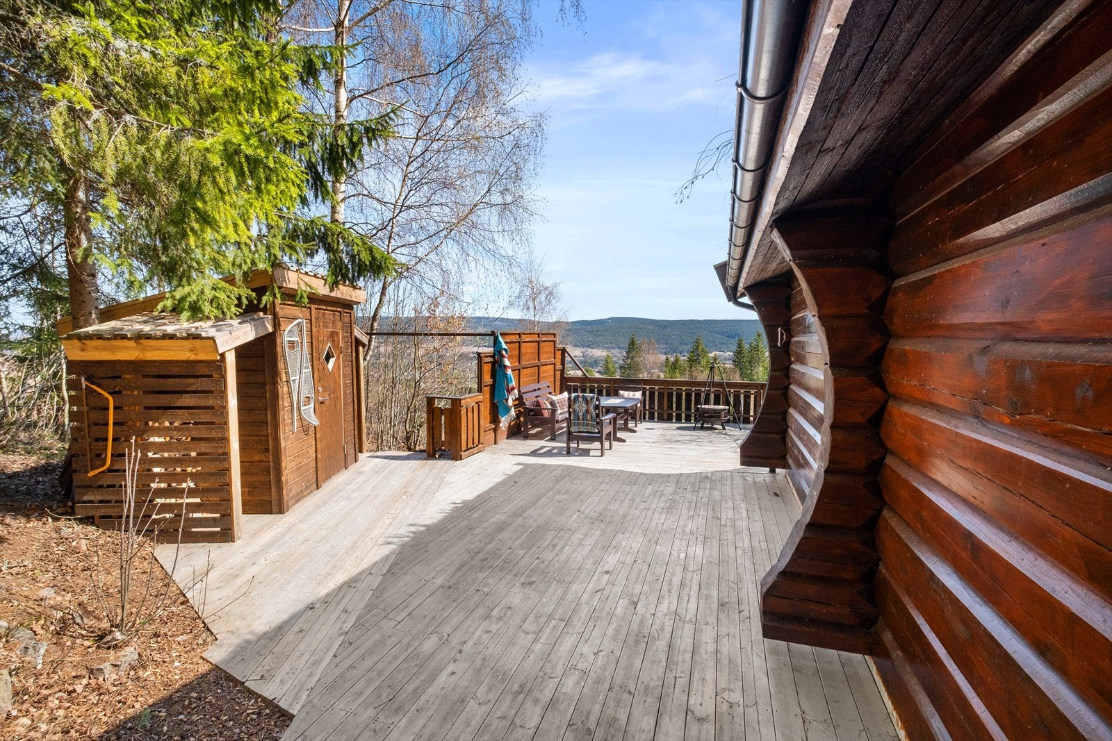 Utvendig bod som er satt opp i senere tid Galleribilde