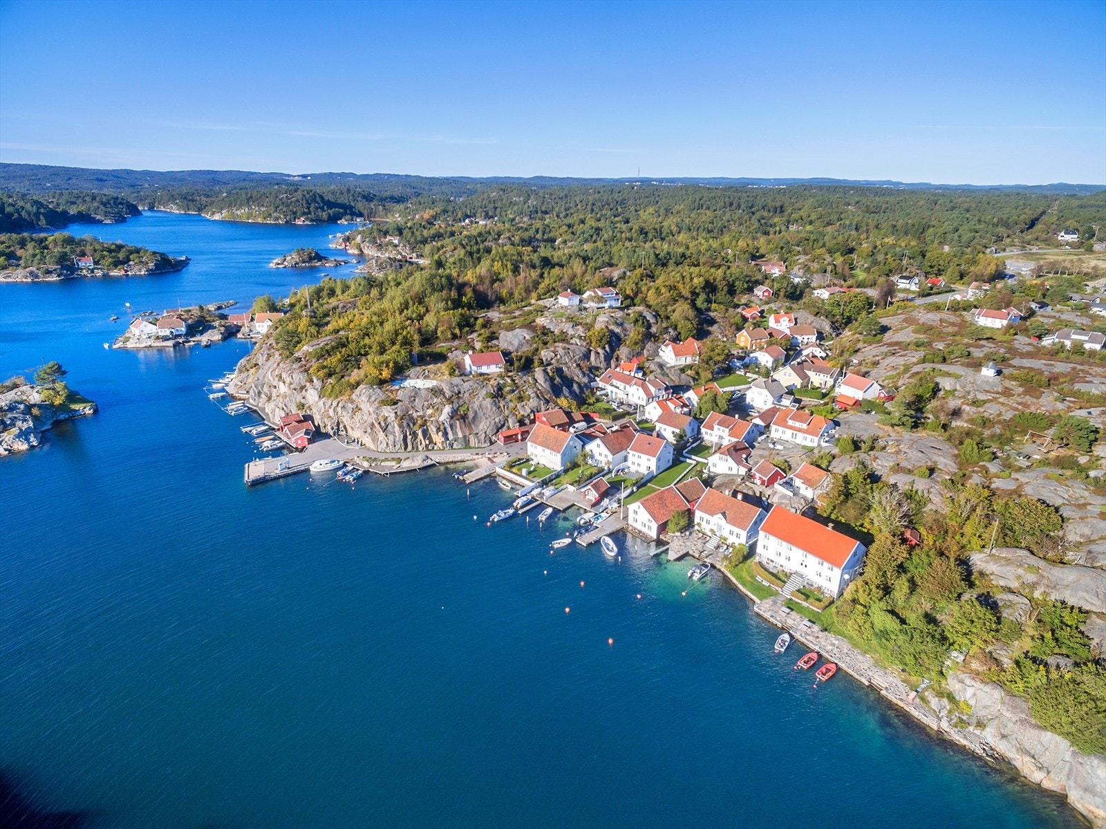 Brekkestø er et svært populært sommersted i Blindleia. Galleribilde