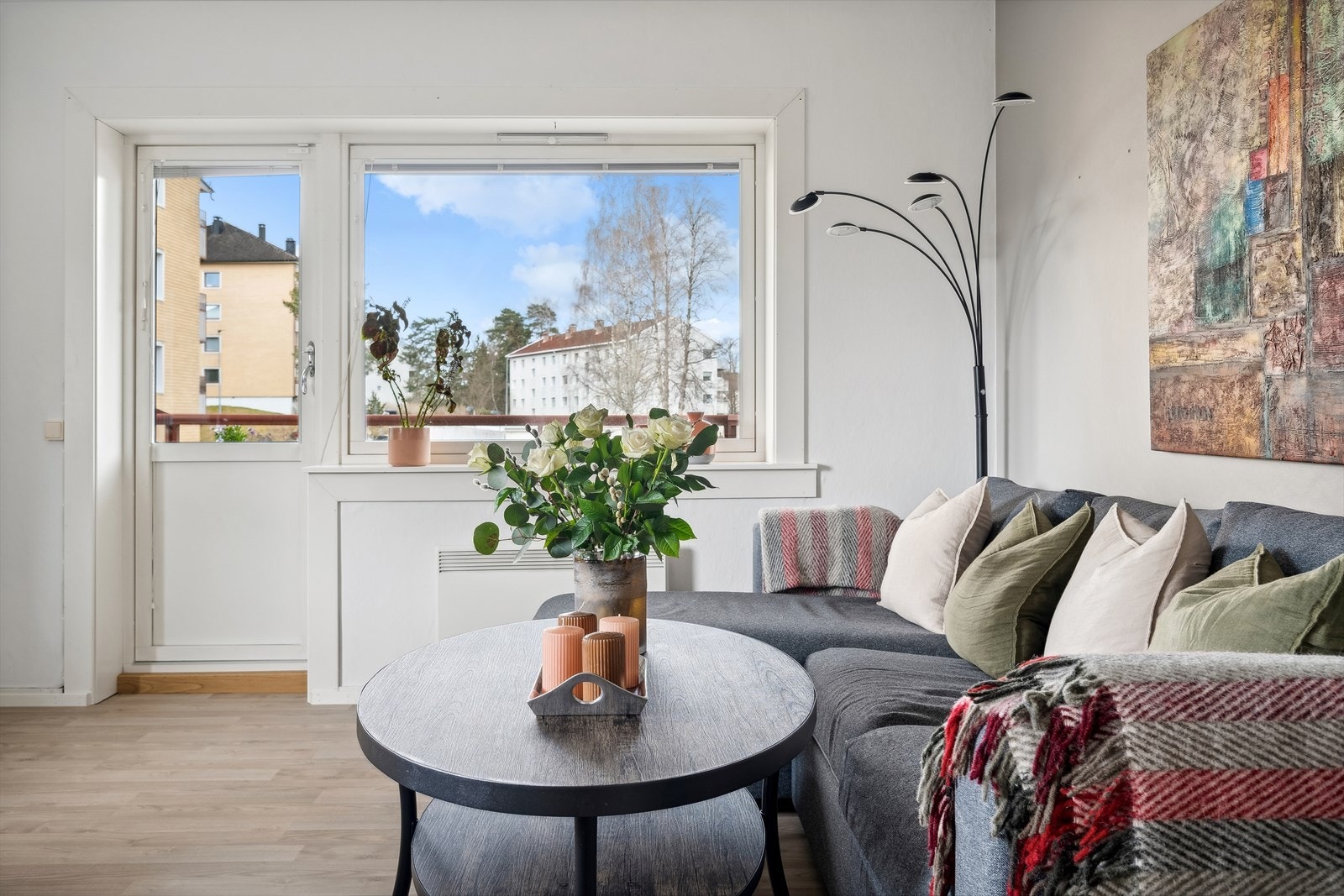 Sjarmerende 2-roms hjørneleilighet på Karlsrud/Lambertseter. Galleribilde