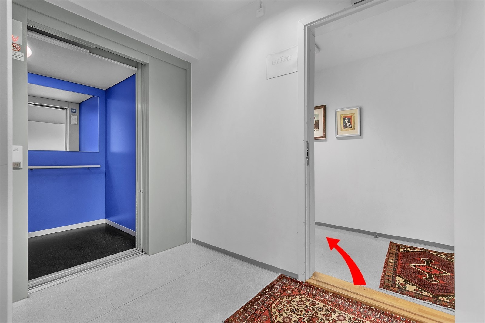 Heis i bygget, her fra 4. etasje Galleribilde