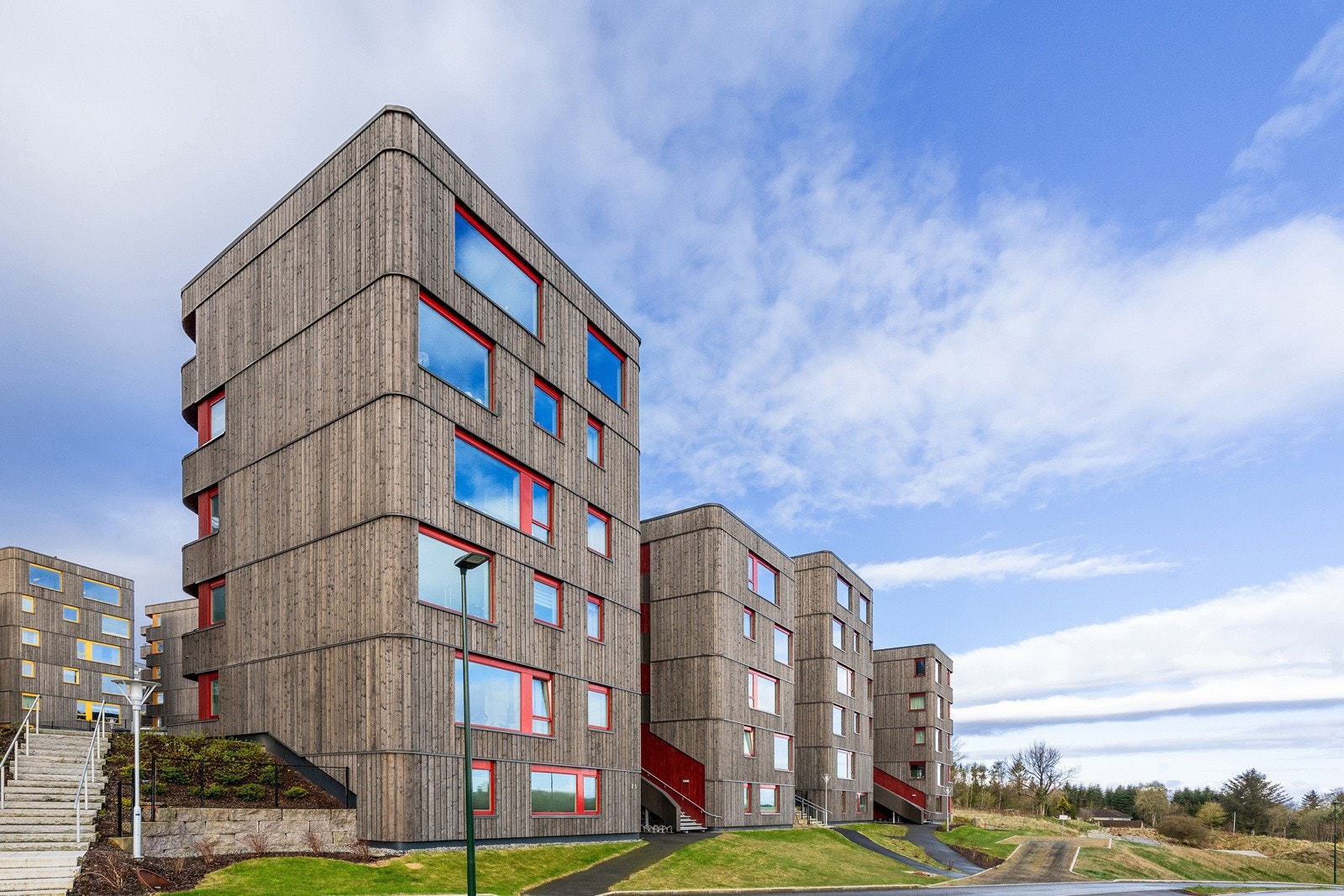 Fellesgjelden er innfrid og leiligheten kan skilte med lave driftskostnader. Galleribilde