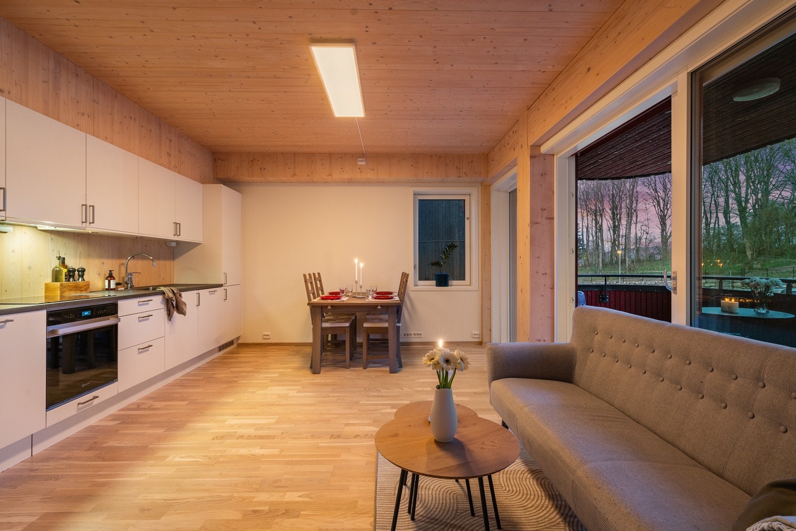 EIE Eiendomsmegling v/ Jr. Partner Håkon Hovland presenterer Valheimveien 25! Galleribilde