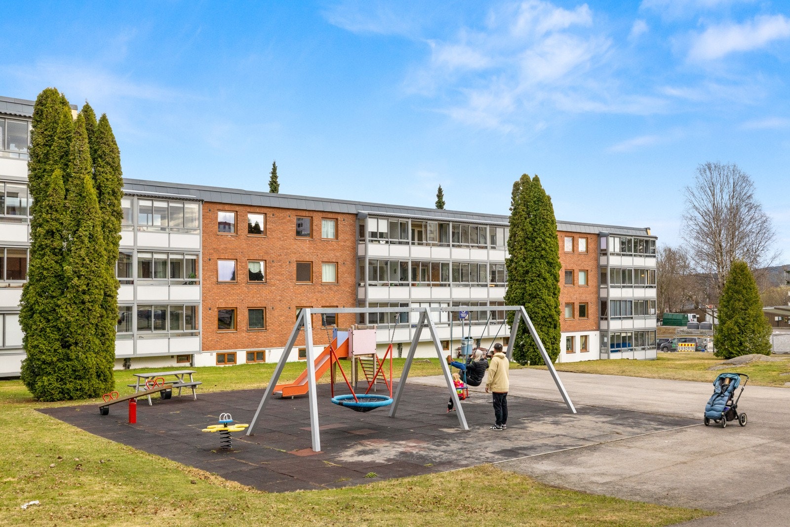 Fasaden til Kristian Bogneruds vei 2 Galleribilde