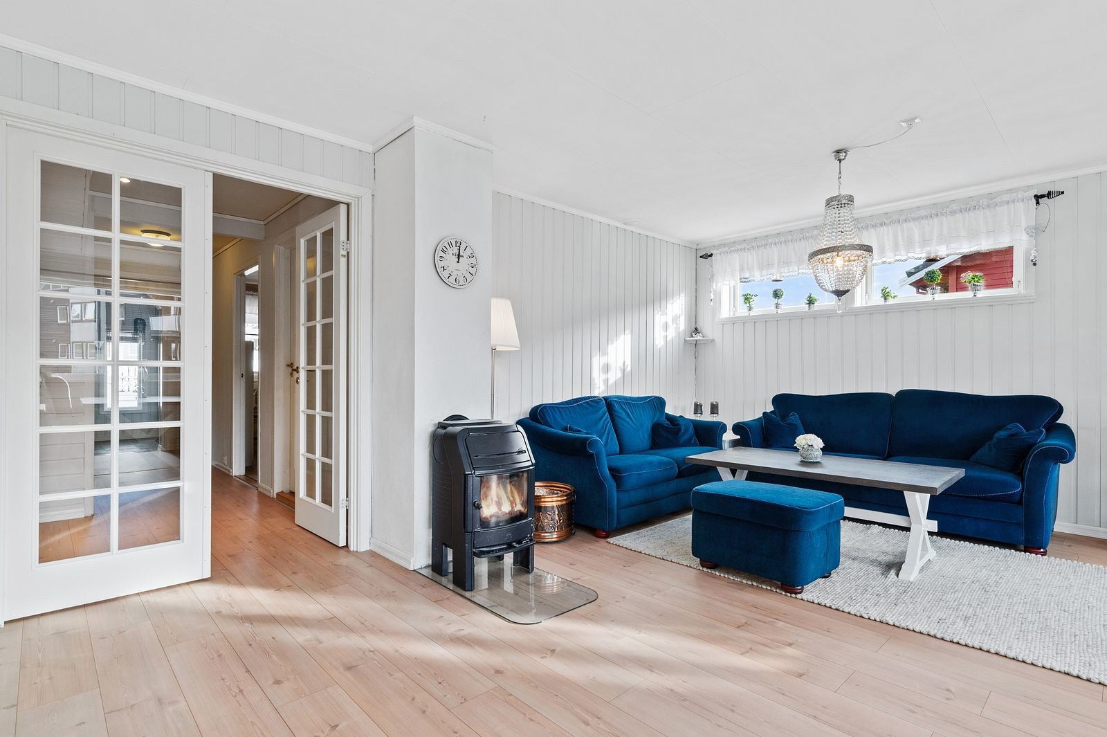 Stuen har flere møbleringsmuligheter. Galleribilde