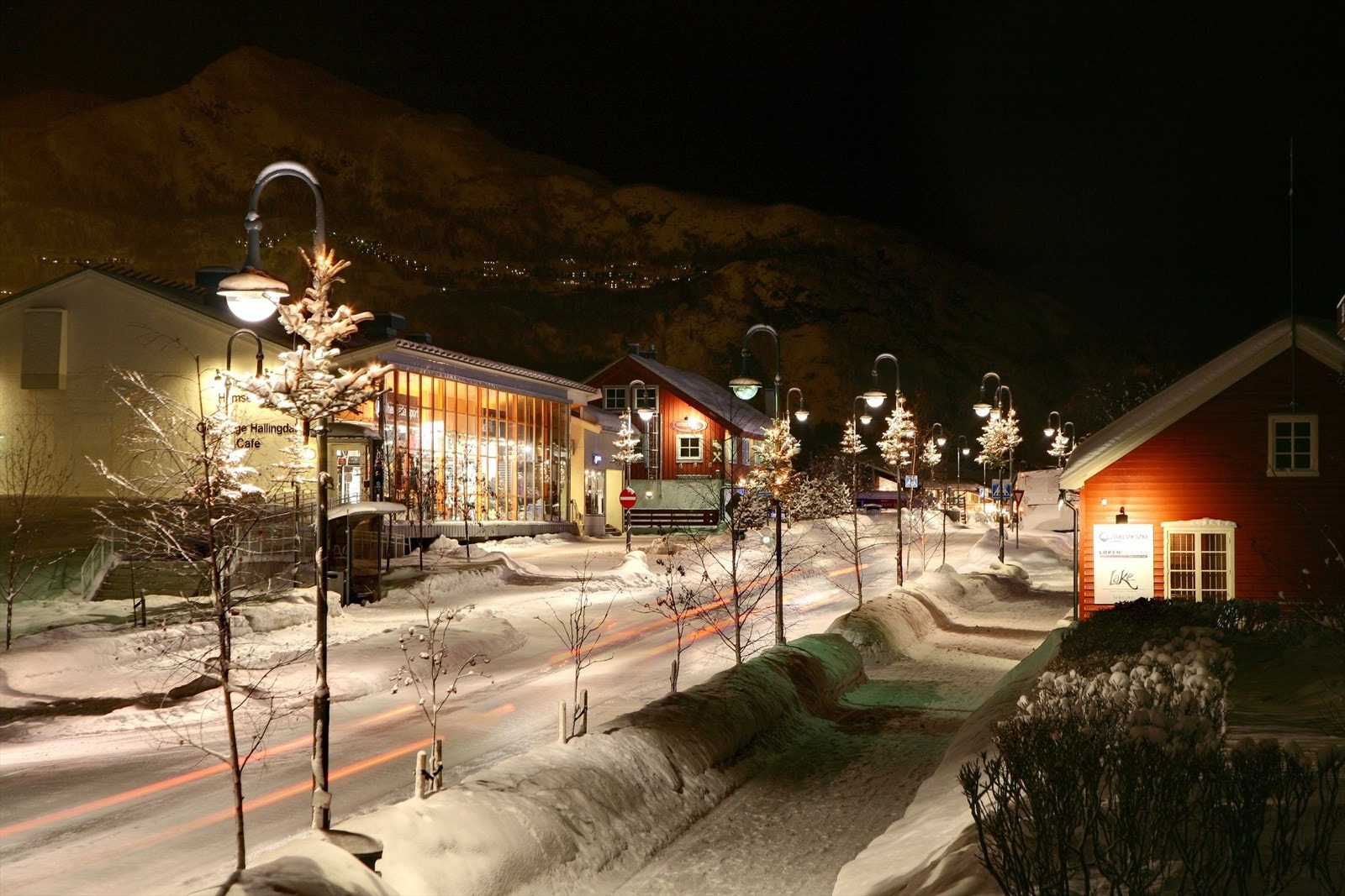 Det er gang- og sykkelsti fra Fridalen til Hemsedal sentrum og til Hemsedal Skisenter. Galleribilde