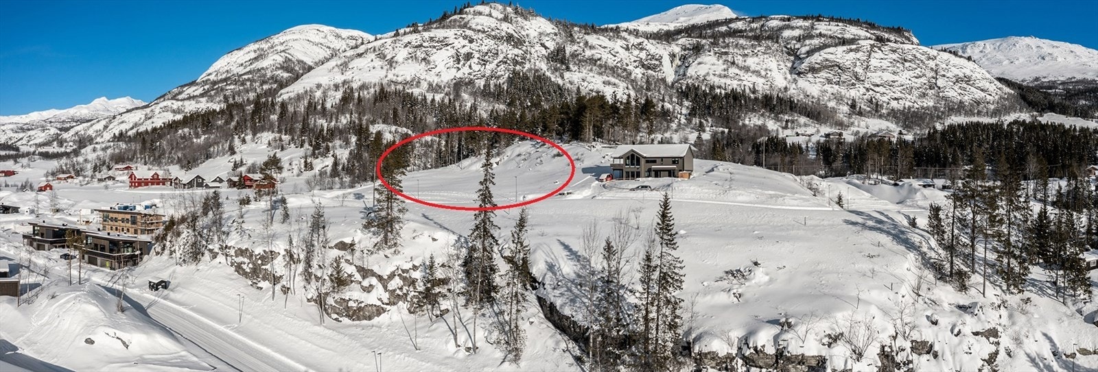 Markering viser ca. beliggenhet for tomt T22 og T23. Galleribilde